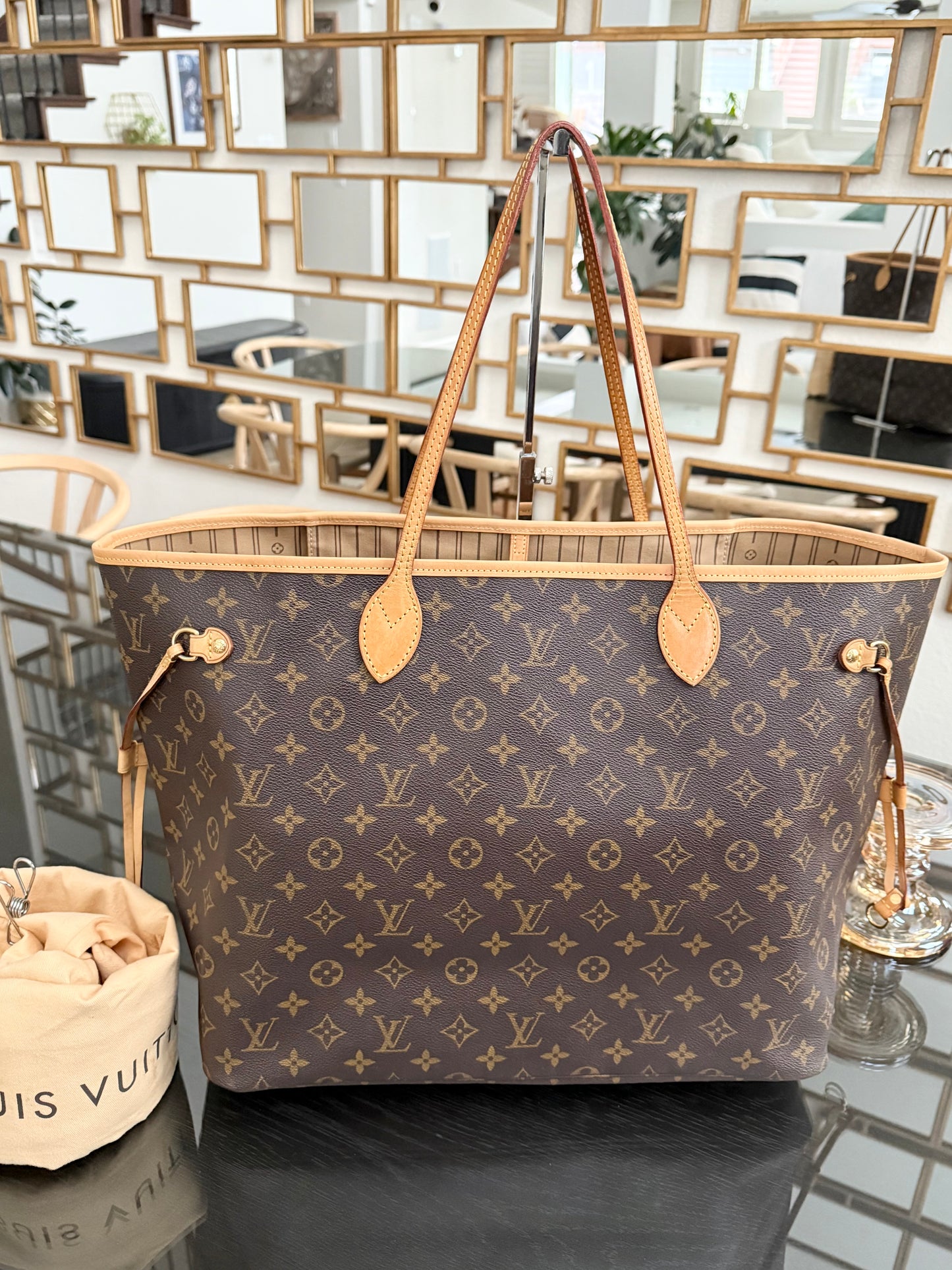 Neverfull GM in Monogram with Dustbag and Insert Organizer 📅 Year: 2007