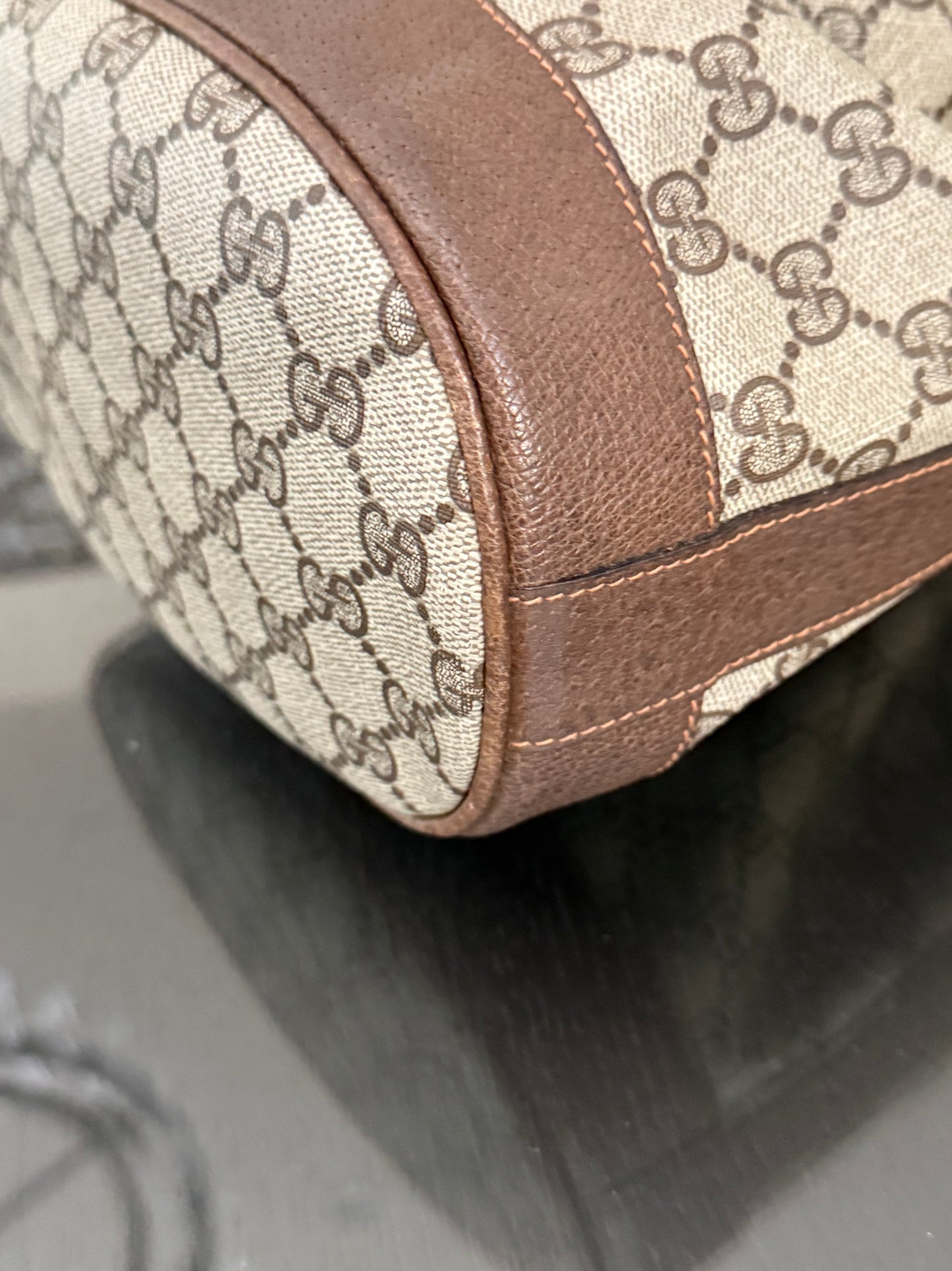 Gucci Vintage Bucket Crossbody bag