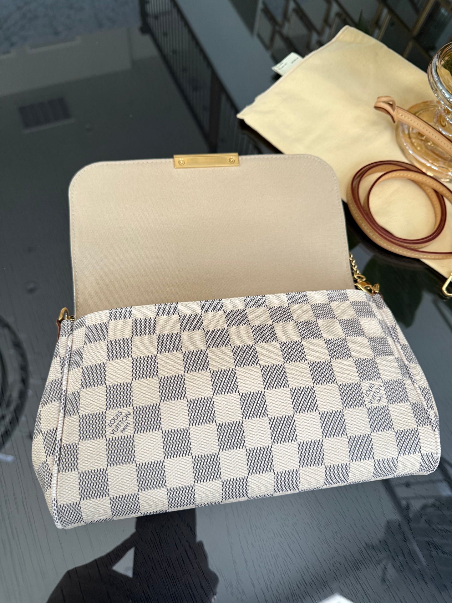 Favorite MM in Azur with Dustbag, Box and Paper bag 🗓️ Year: 2014
