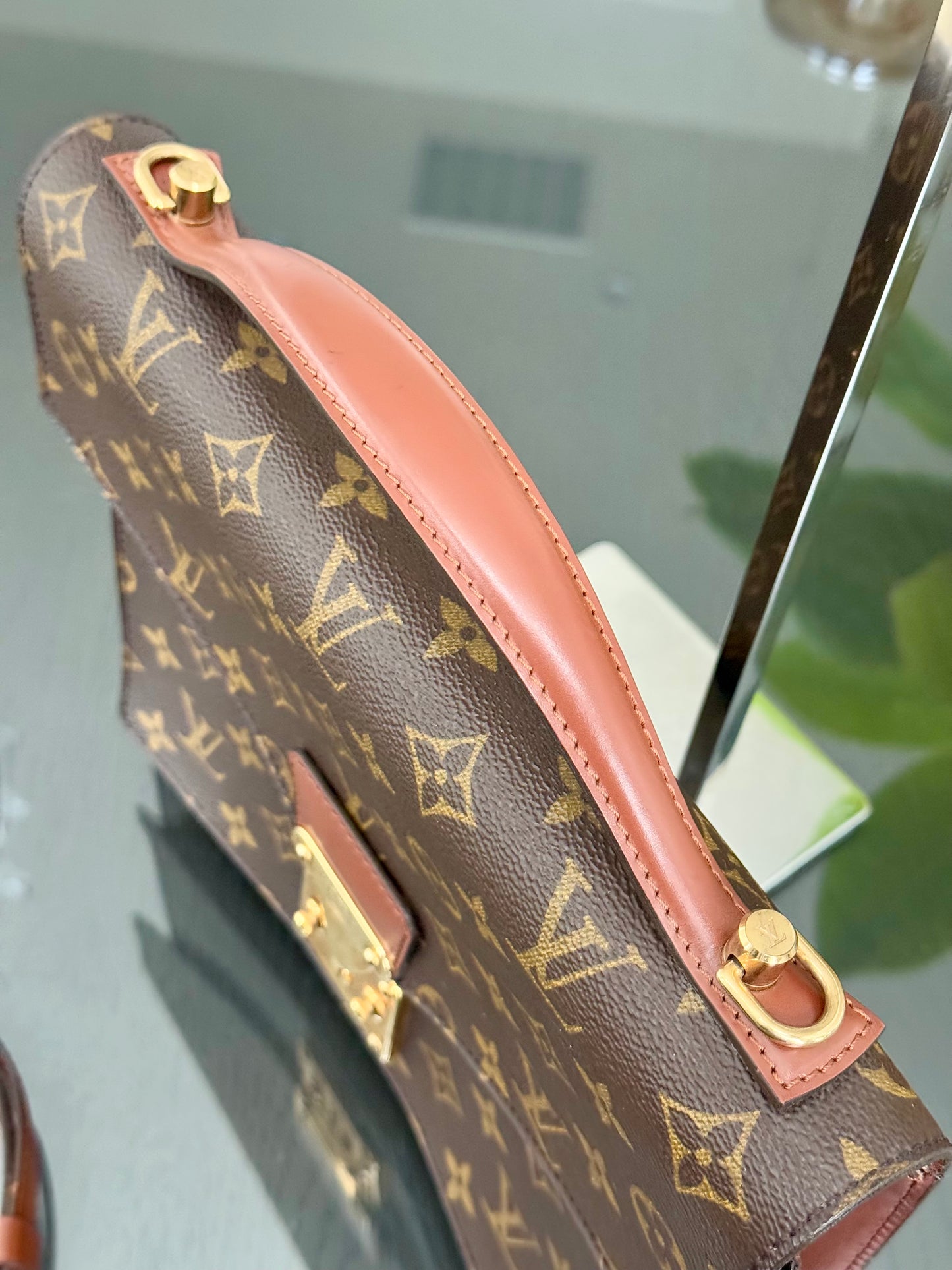 Monceau 28 Crossbody 2 Way Bag -Year 1994