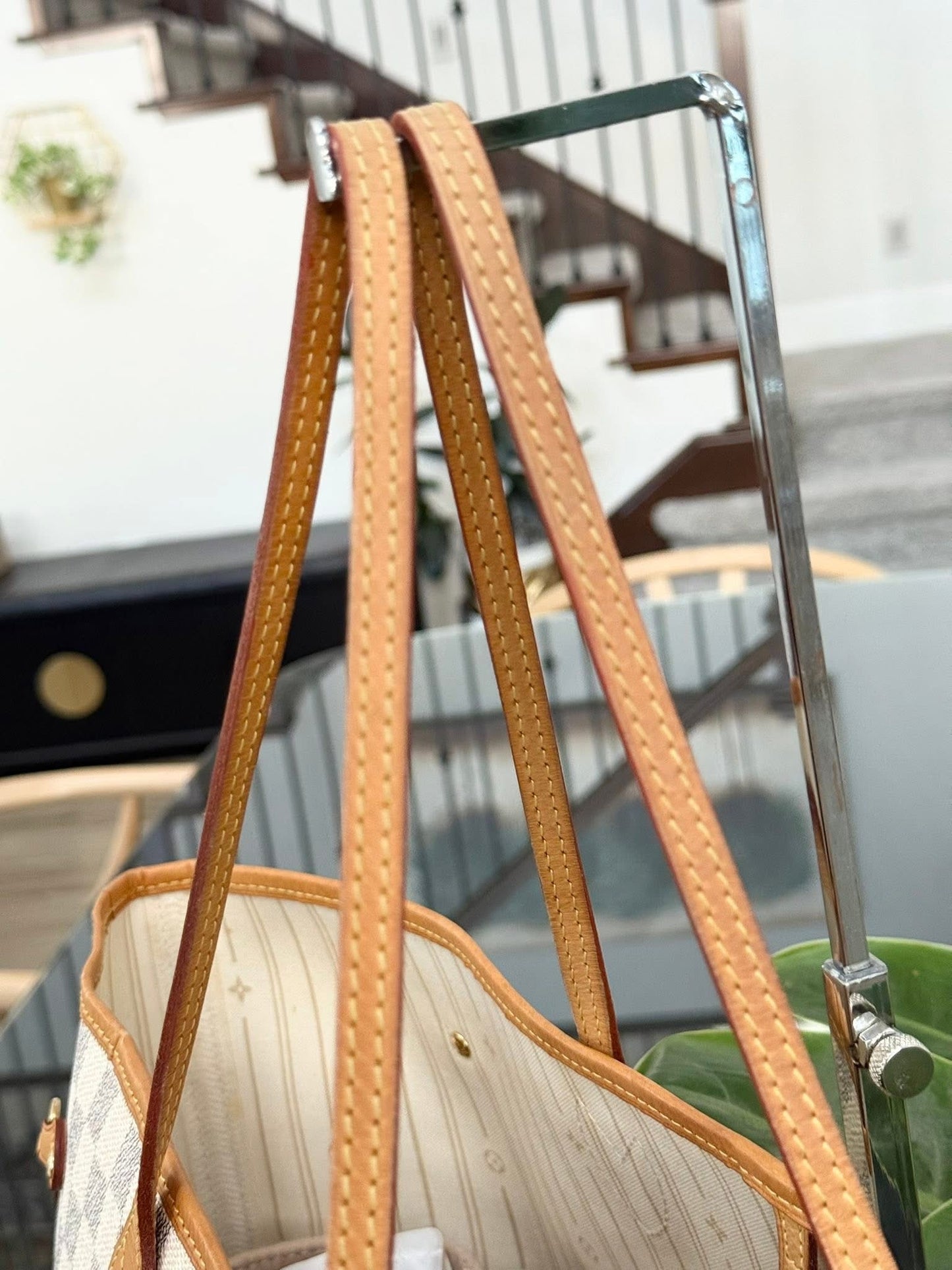 Neverfull GM in Azur with Dustbag Insert Organizer 🗓️ Year: 2012