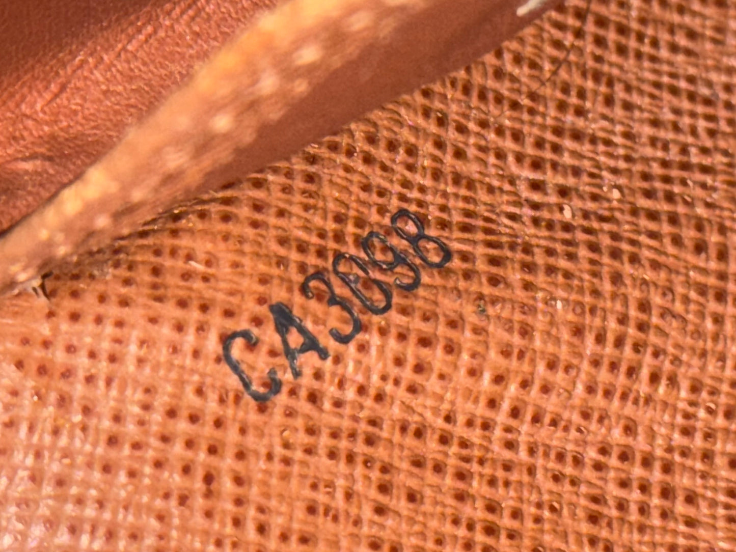 Sarah Wallet with 10 Cardholders 🗓️ Year: 2008