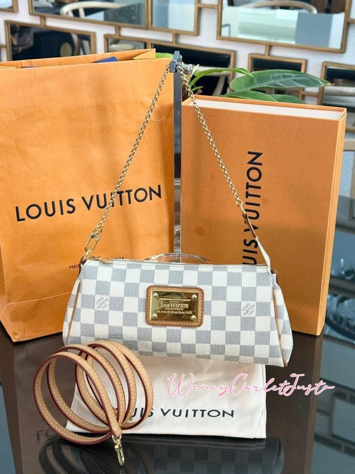 Eva Clutch in DE with Original Strap, Dustbag, Box and Paper bag 🗓️ Year: 2011
