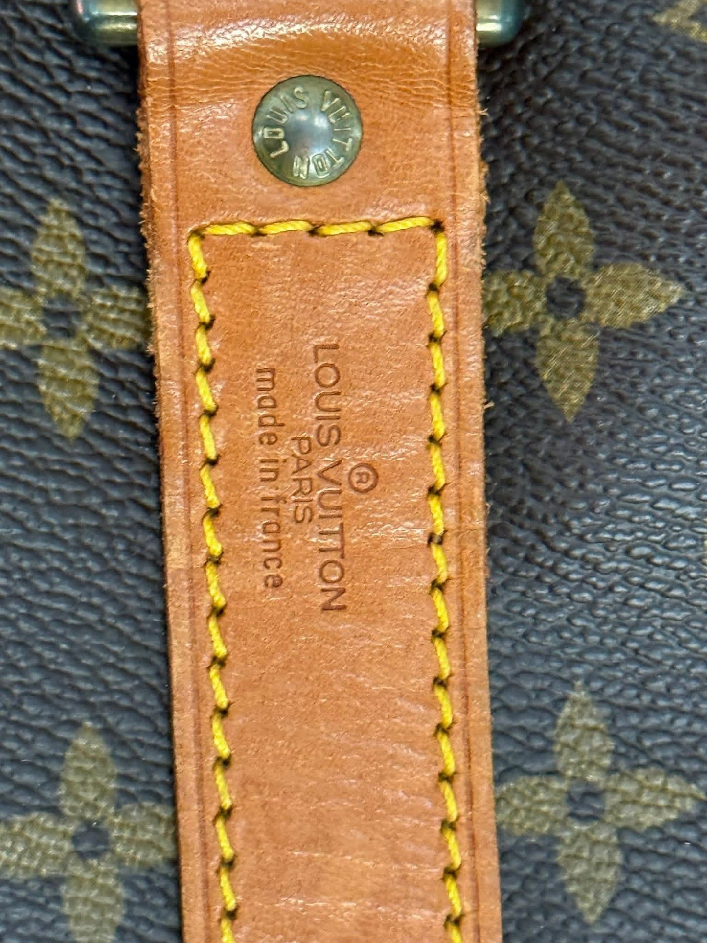 Keepall 55 Bandoulier with Original Strap, Luggage tag and Poignet 🗓️ Year: 1988