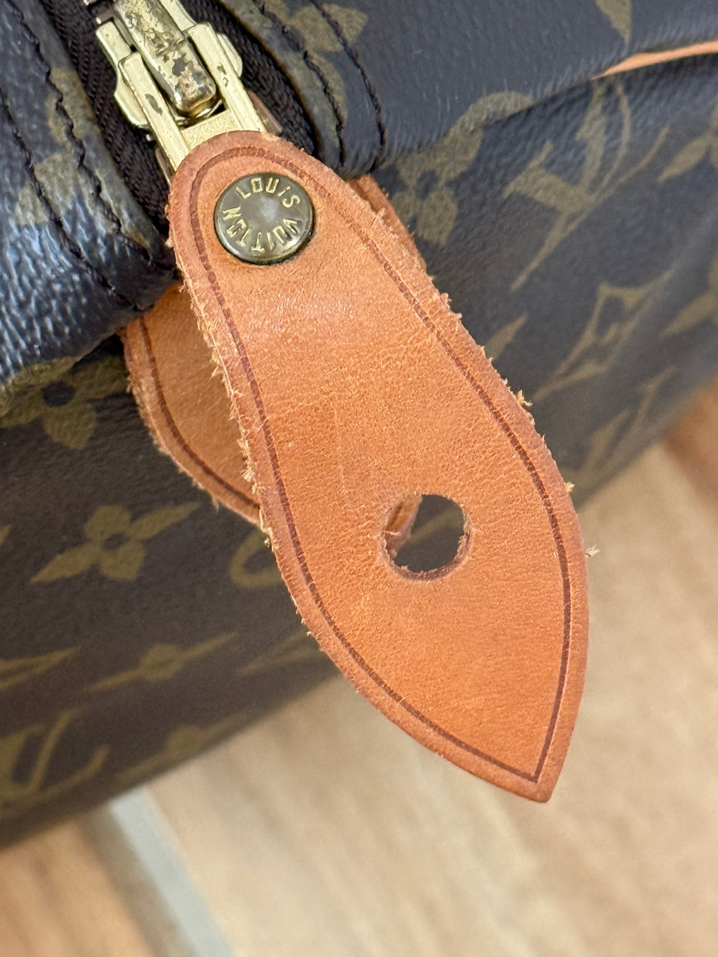 Speedy 30 with 🔐 Lock & Key - 📅 Year: 1989