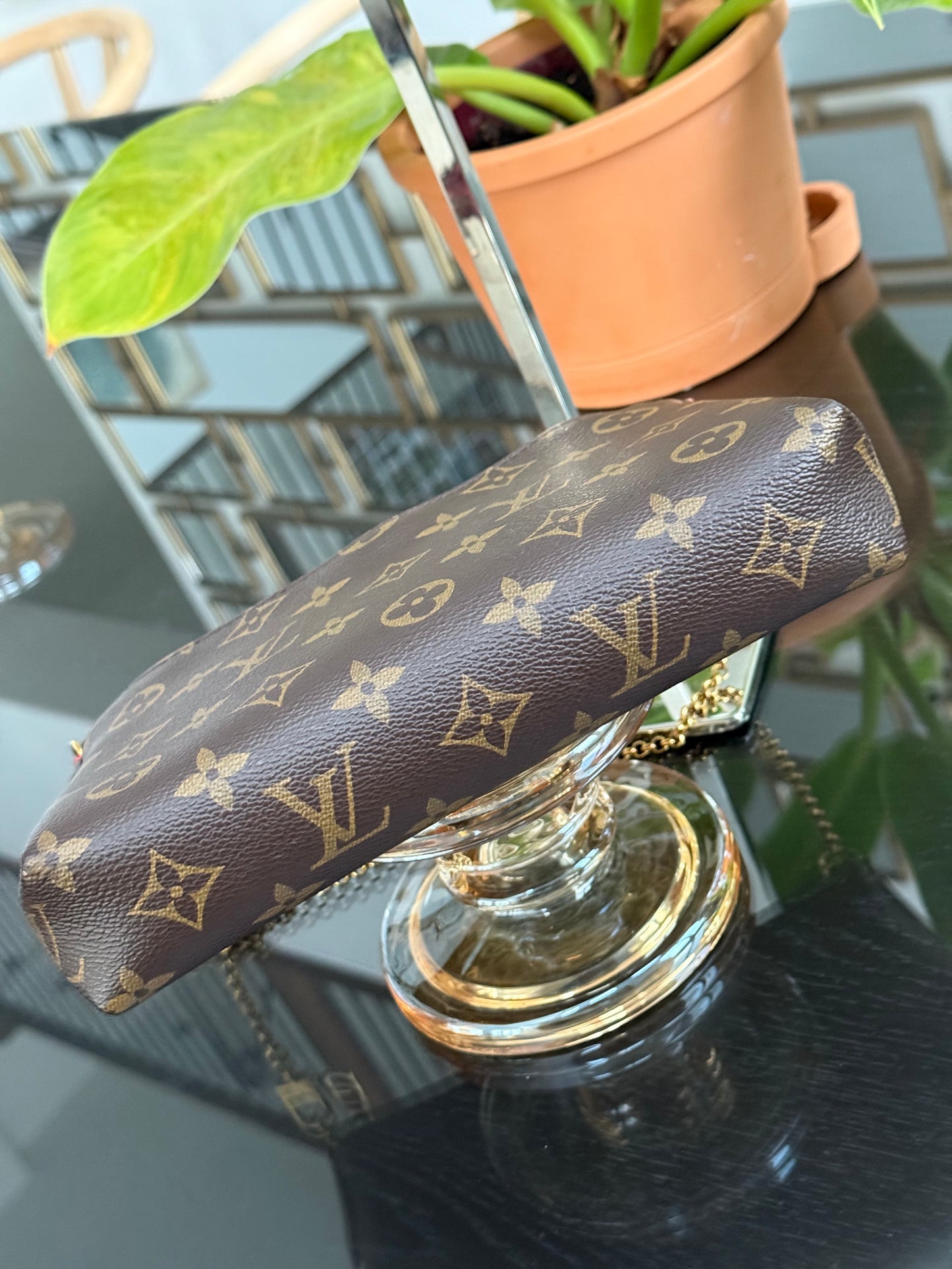 Pallas Clutch w/ Box and Dustbag - 🗓️ Year: 2016