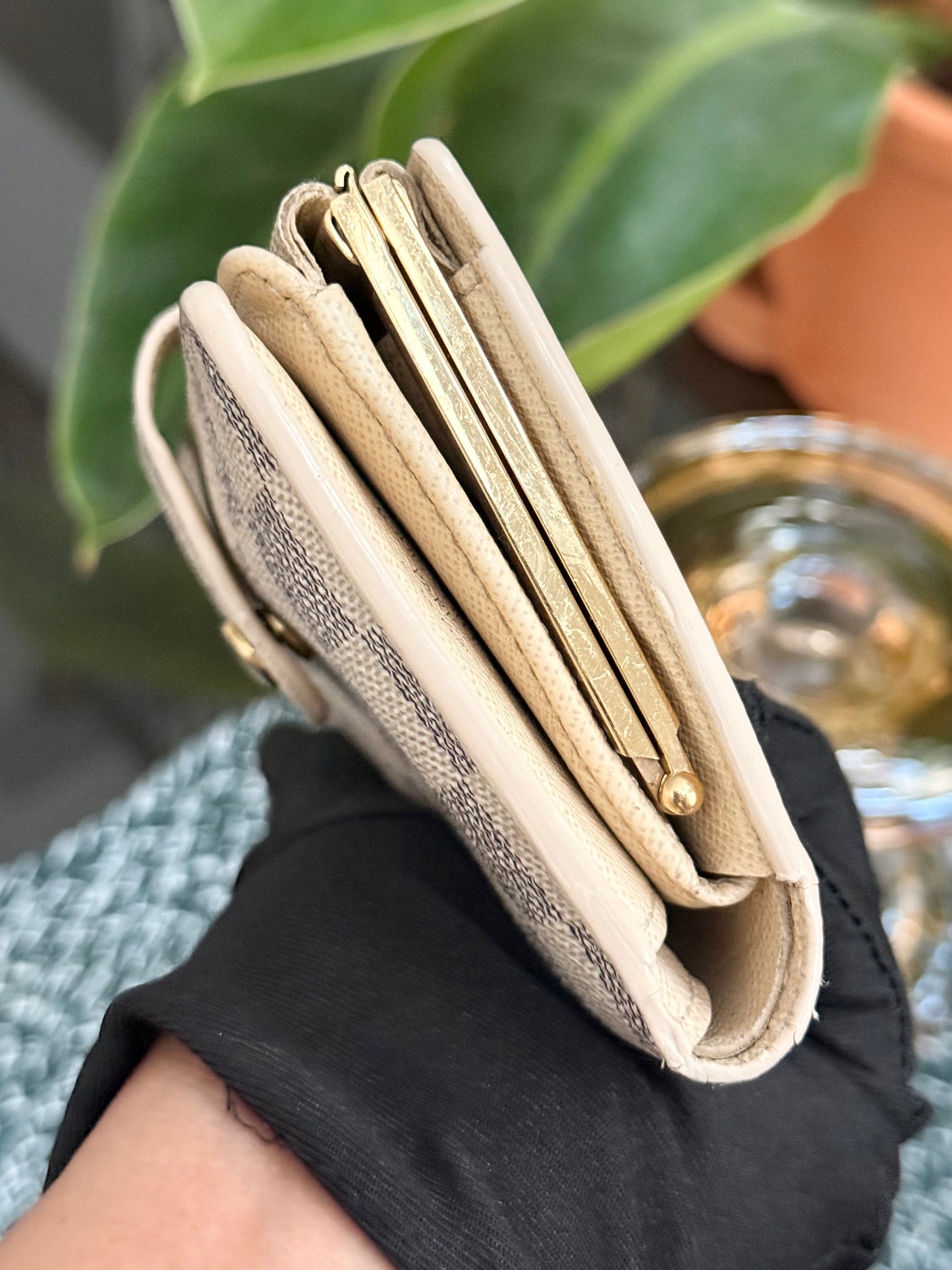 Kisslock Wallet in Azur 🗓️ Year: 2007