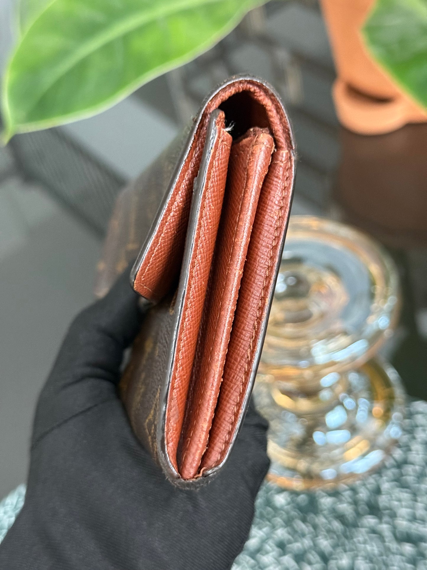Sarah Wallet in Monogram with 2 Cardholders 🗓️ Year: 2001