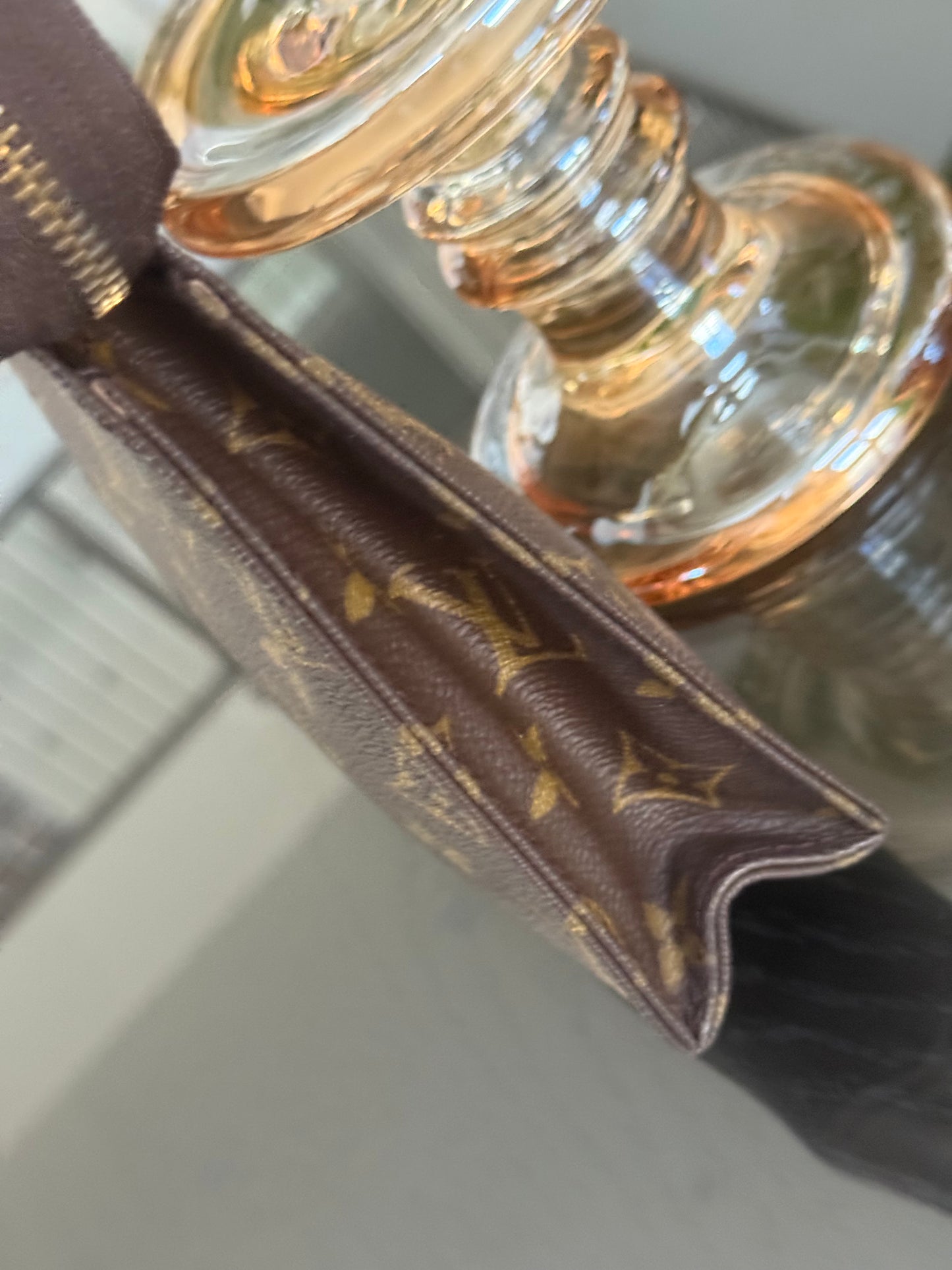 Toiletry 19 - 📅 Year 1989