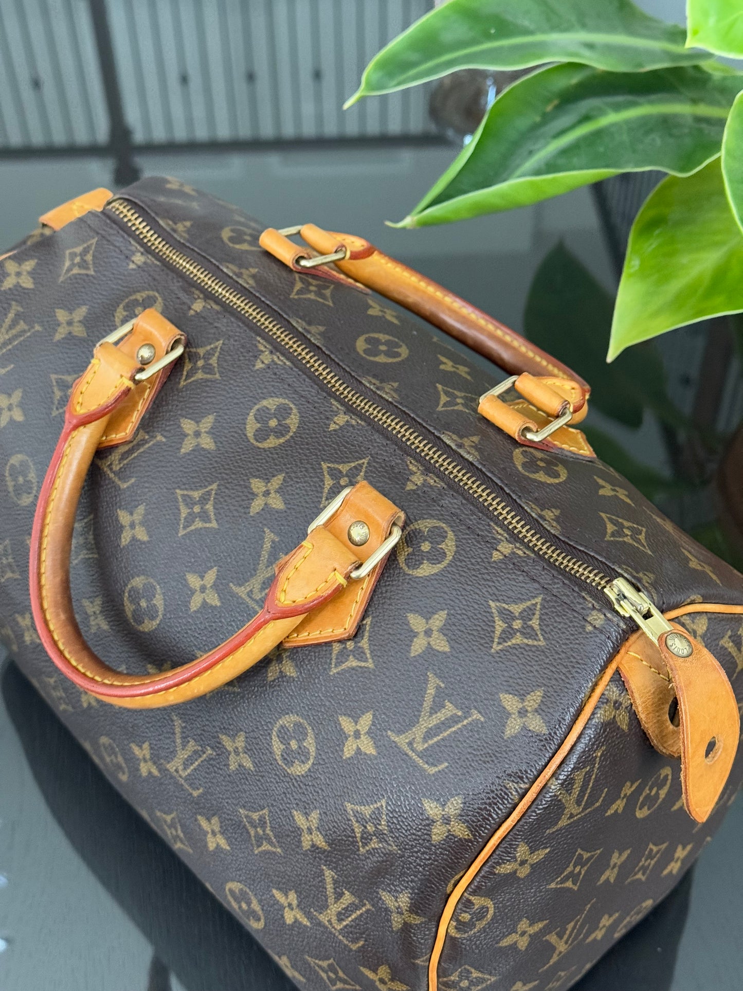 Speedy 30 with 🔐 Lock & Key - 📅 Year: 1997