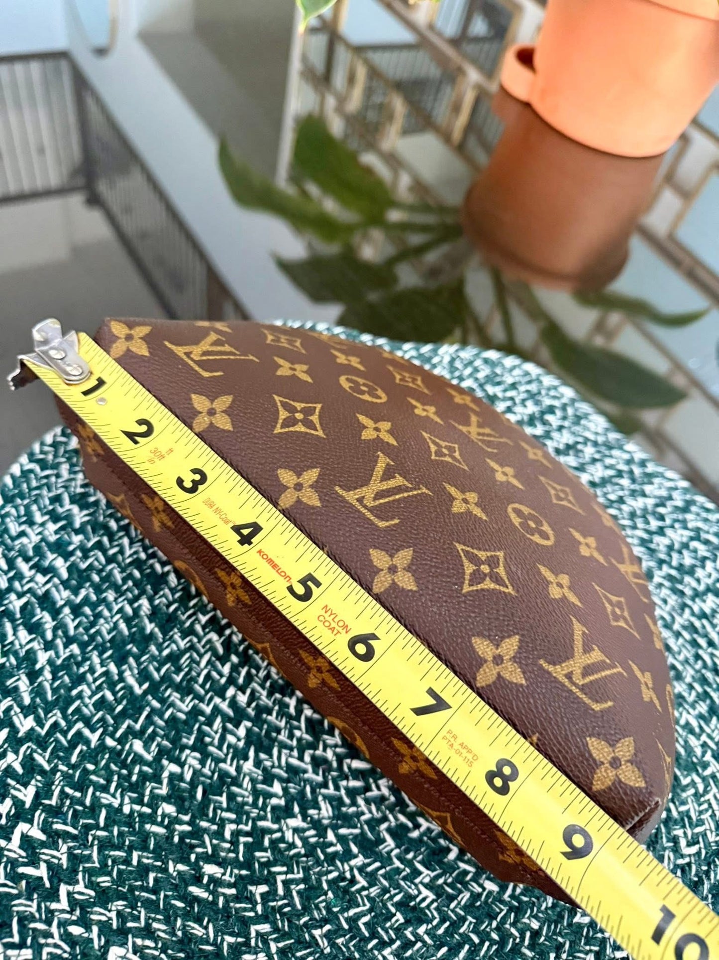 Trousse Demi Ronde Pouch 🗓️ Year: 1998