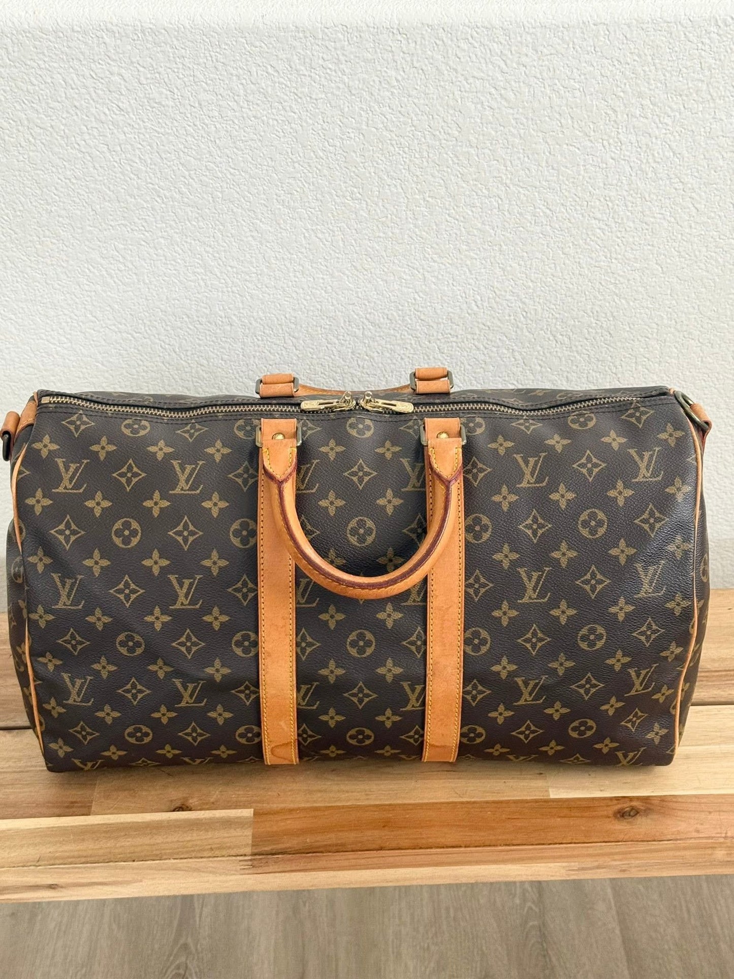 Keepall 45 Bandoulier with Original Strap , Luggage Tag and Poignet 📅 Year: 1989