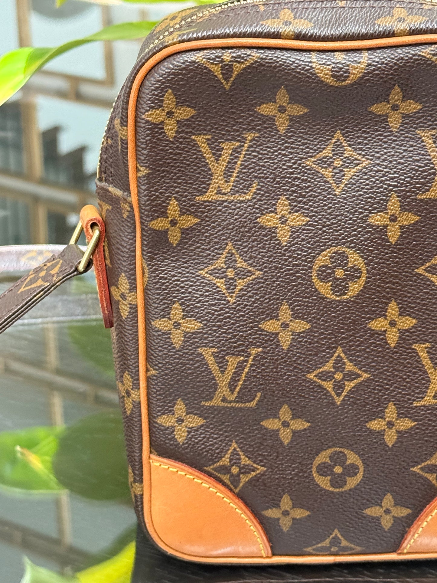 Amazon Crossbody Bag -Year: 2000