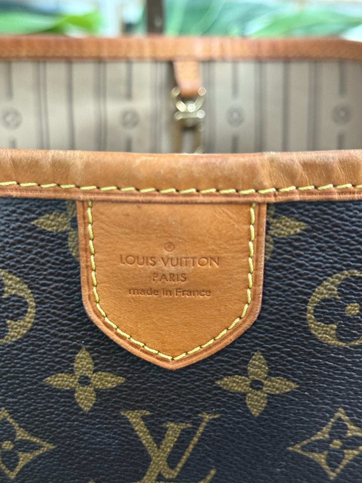 Delightful MM with Dustbag and Insert organizer 📅 Year: 2011