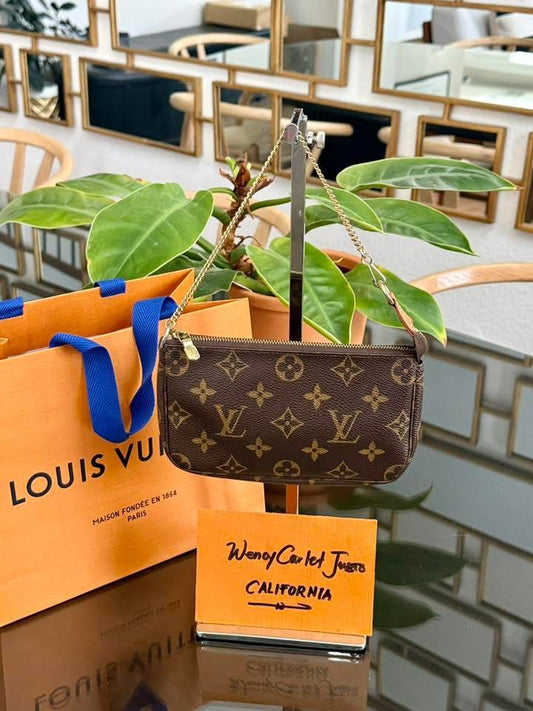 Monogram Bucket Pochette - 📅 Year: 2003