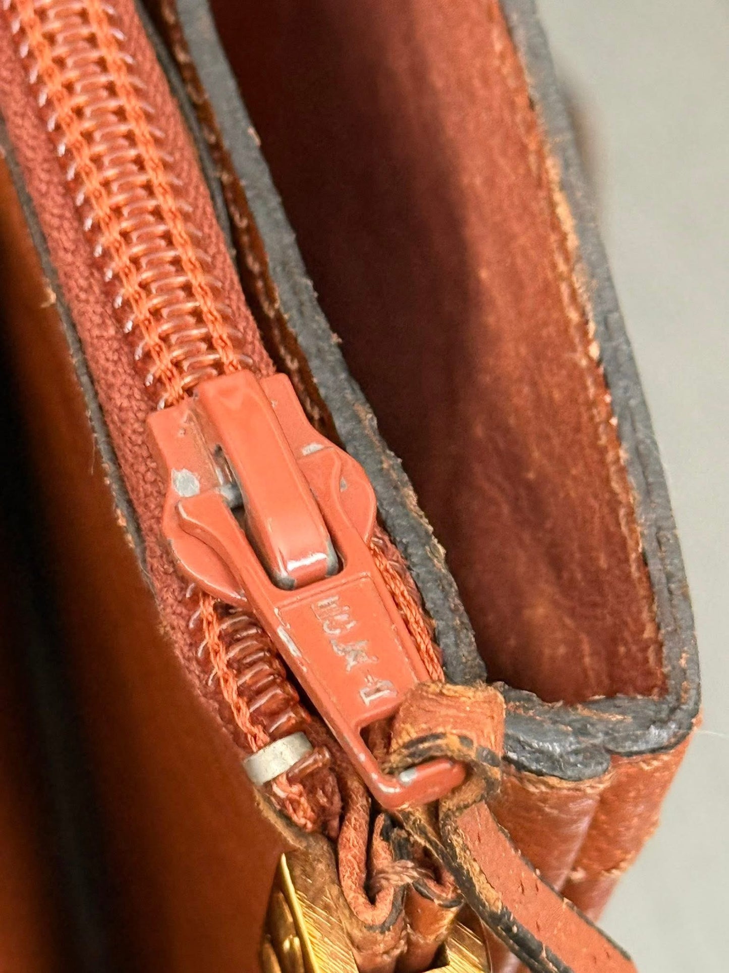 Monogram Sac Vendome 2 Way Bag -🗓️ Pre Date Code