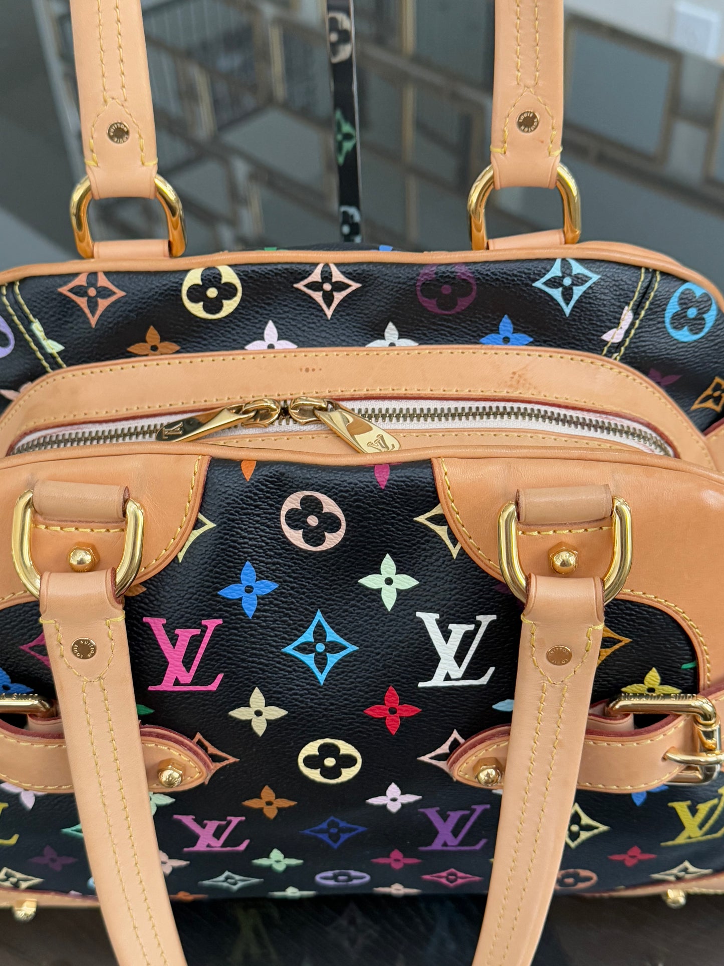 Murakami / Multicolor Claudia with Dustbag 📅 Year: 2009