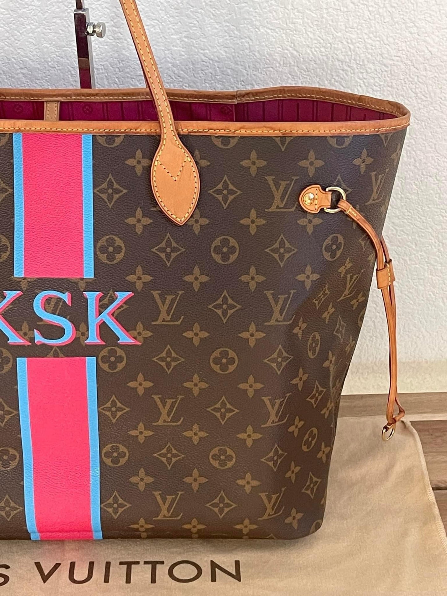 Neverfull GM in Peony with Dustbag - 📅 Year: 2011