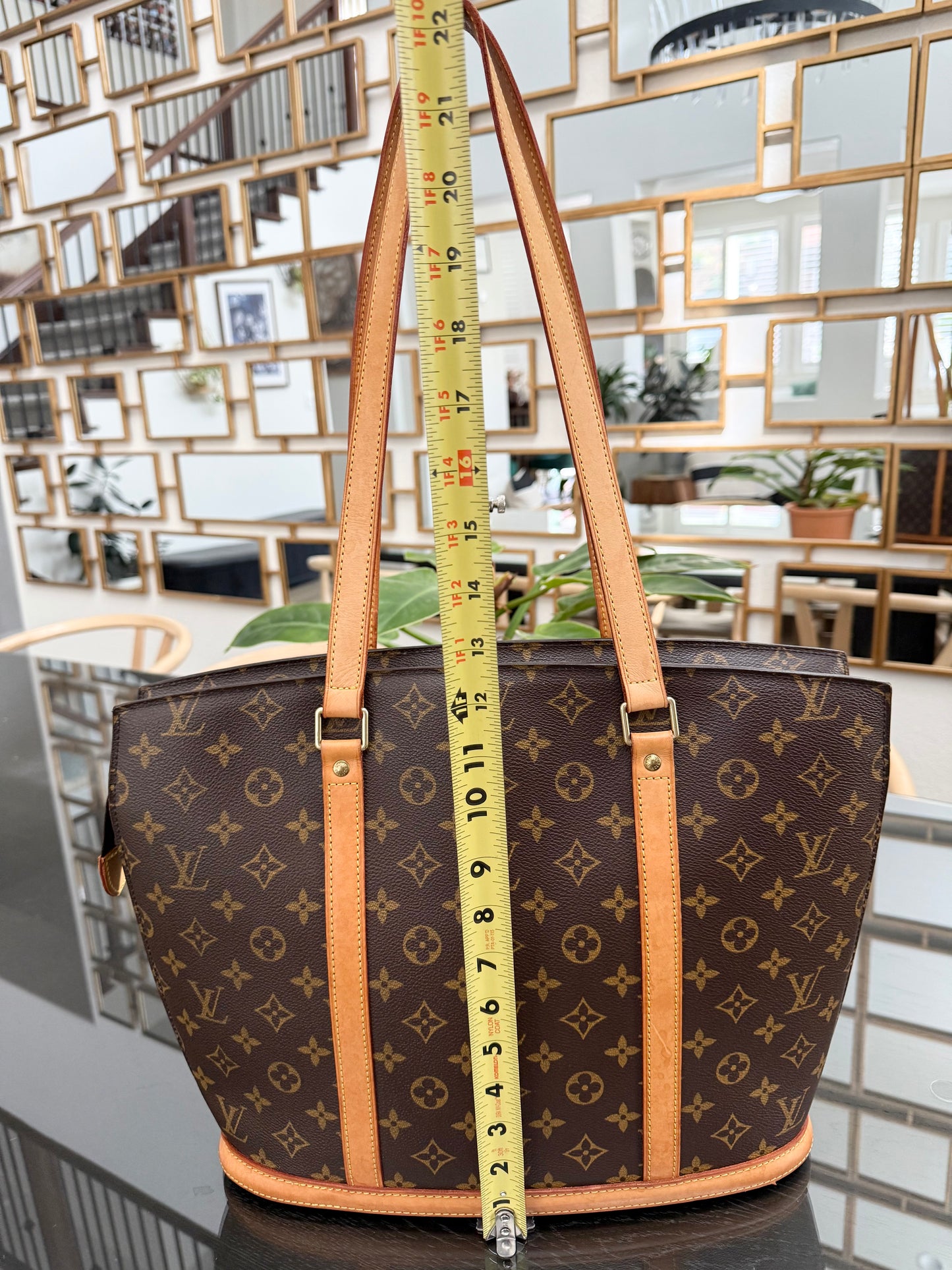 Babylone -🗓️ Year: 2004