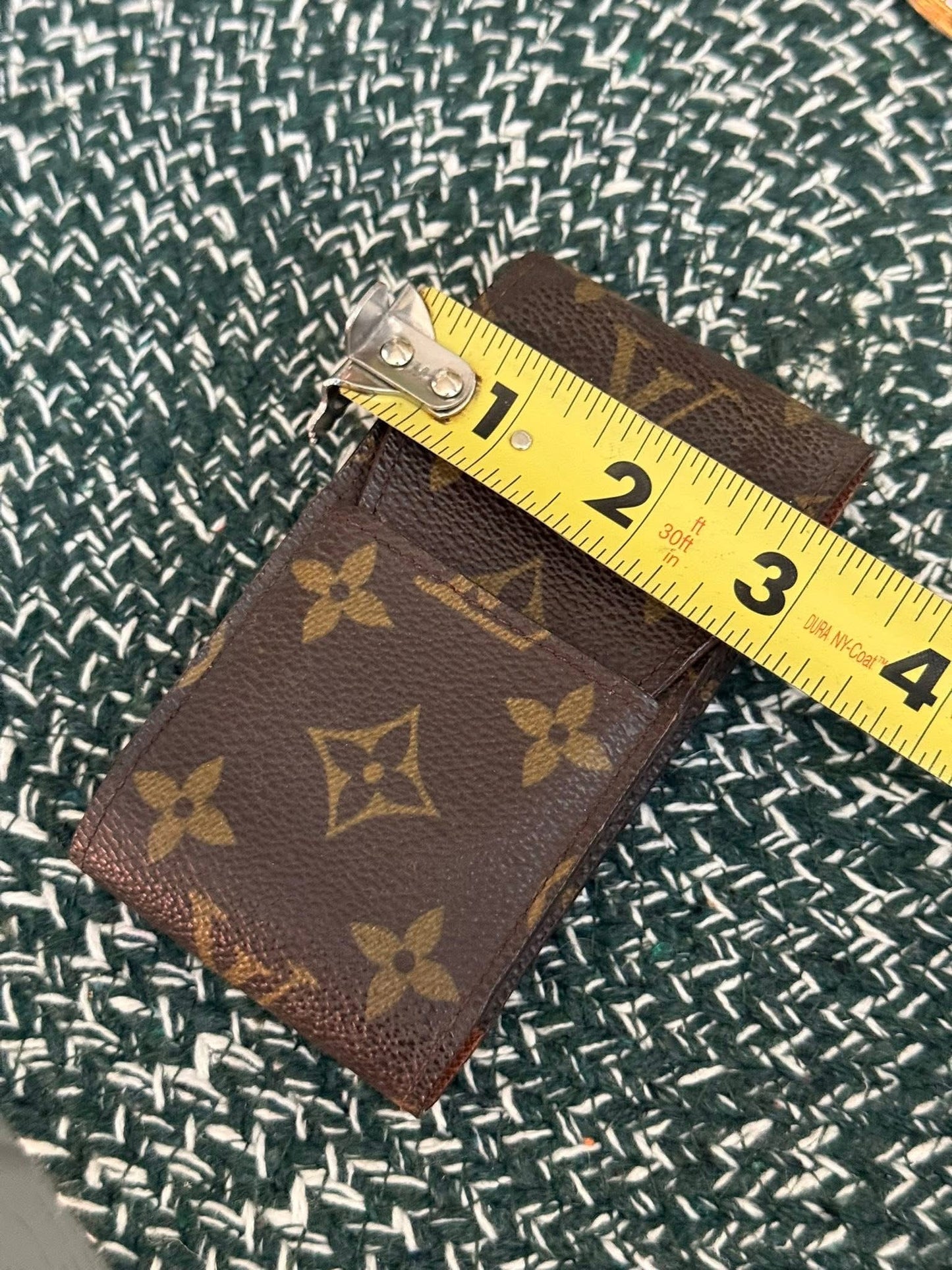 Monogram Cigarette Case/ Lipstick Case 🗓️ Year: 2004