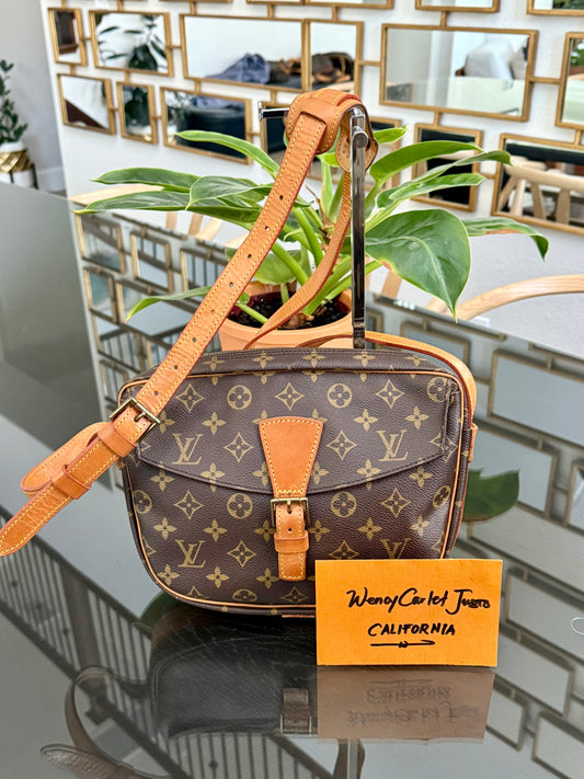 Jeaunefille GM Crossbody - 📅 Year: 1988
