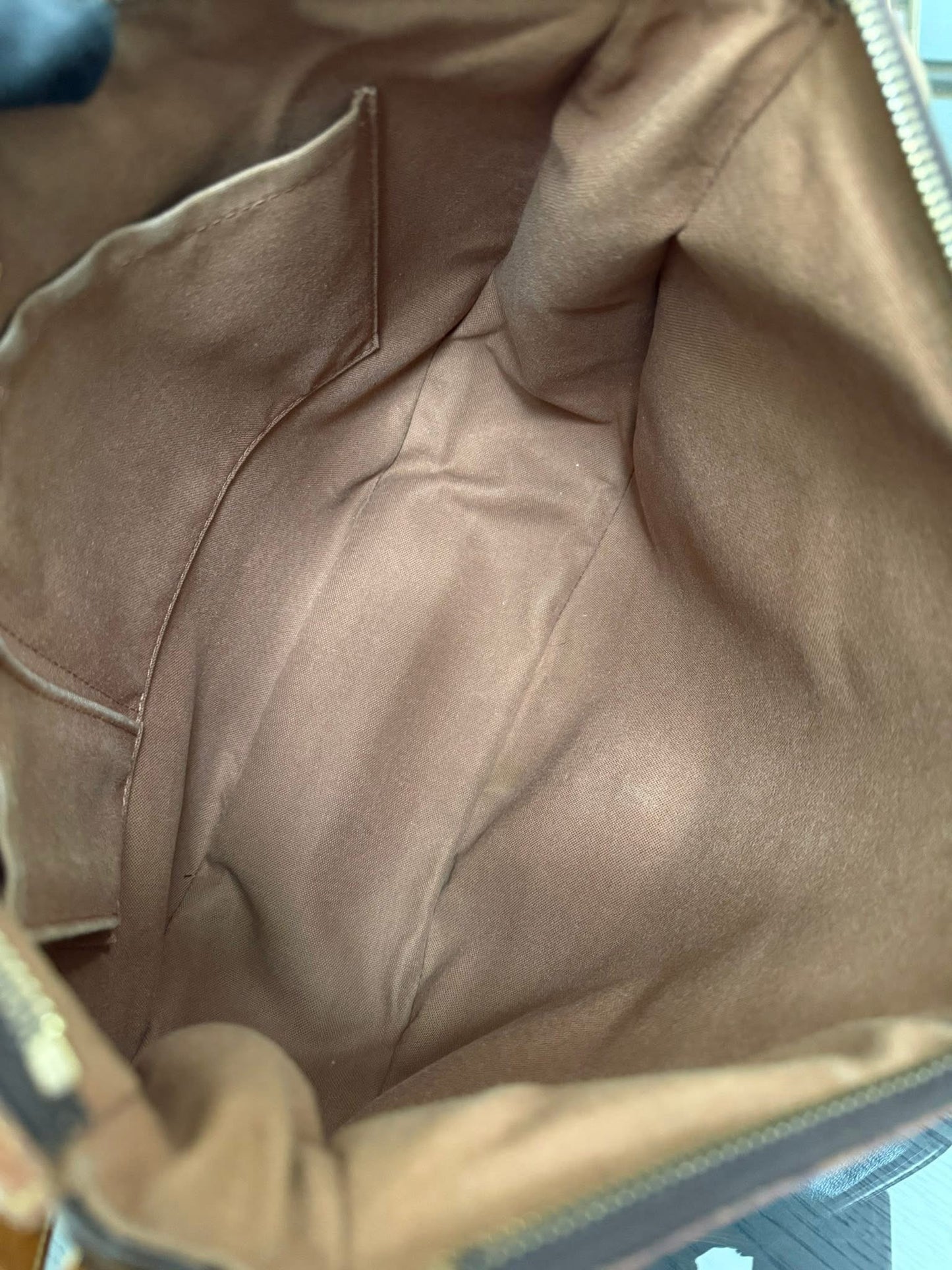 Tulum GM Shoulder/ Crossbody Bag - 🗓️ Year: 2010