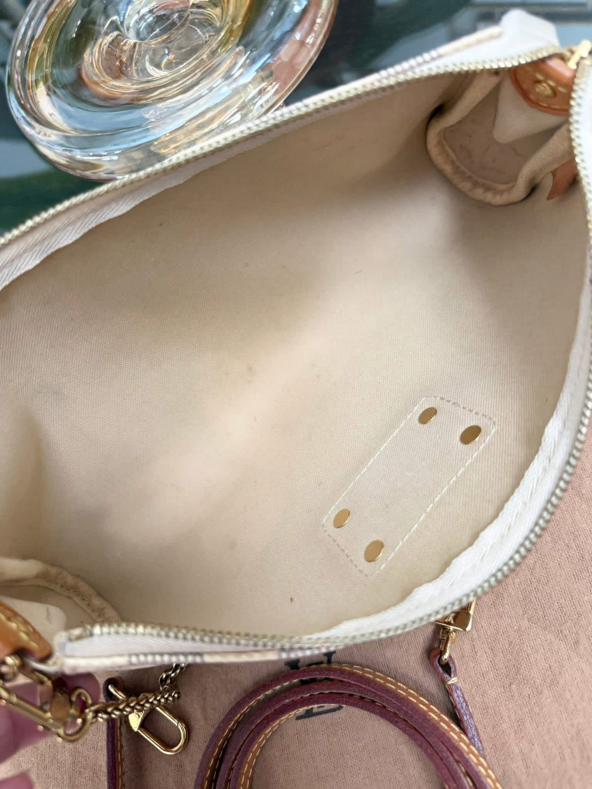 Eva Clutch in Azur with Original Strap, Dustbag, Box and Paper bag 🗓️ Year: 2015