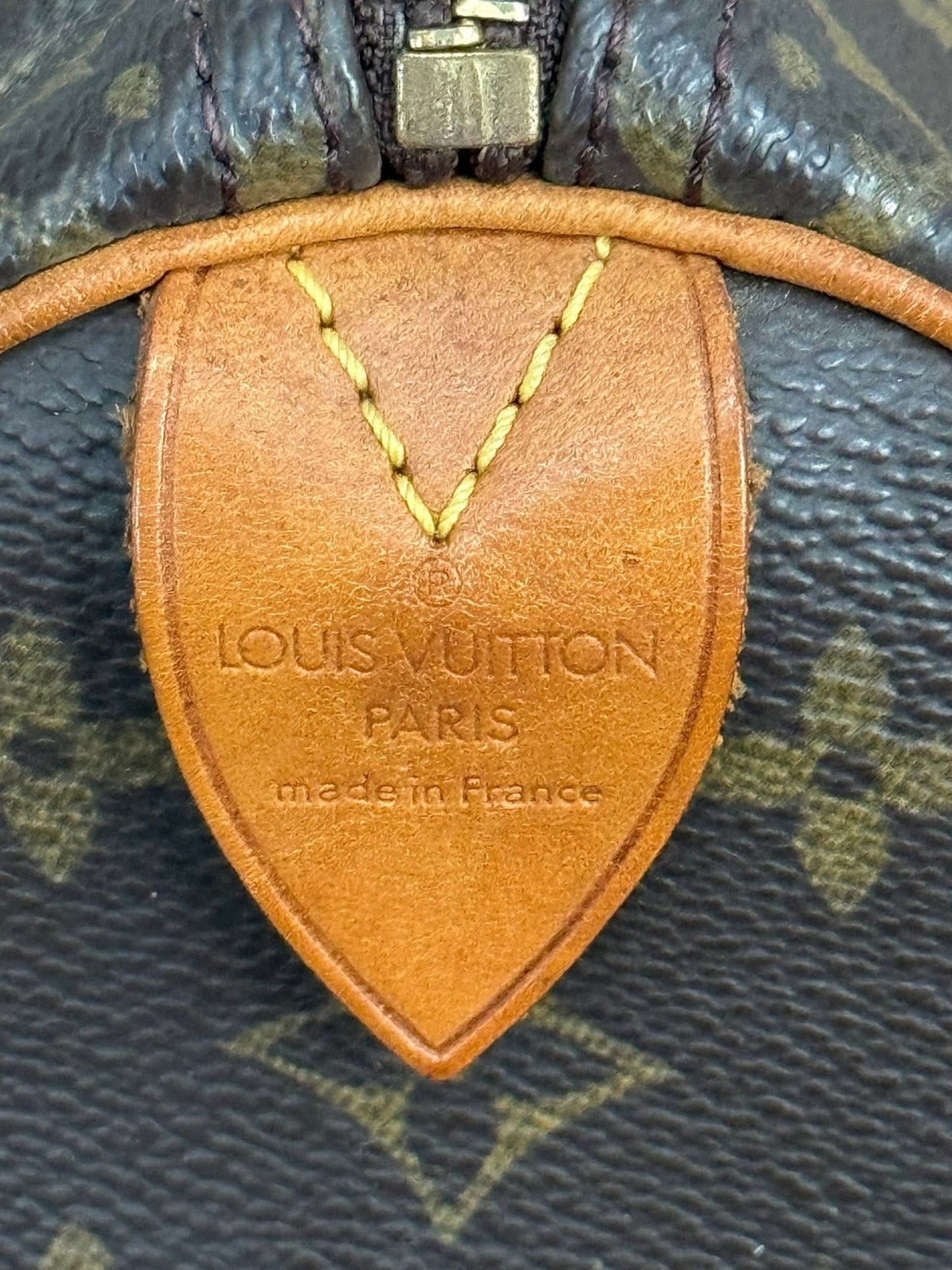 Speedy 25 in Monogram with Lock 🔐 and Key -🗓️ Year: 2000