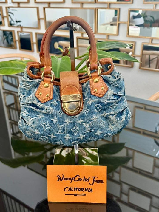 Denim Pleaty Handbag in Blue 📅