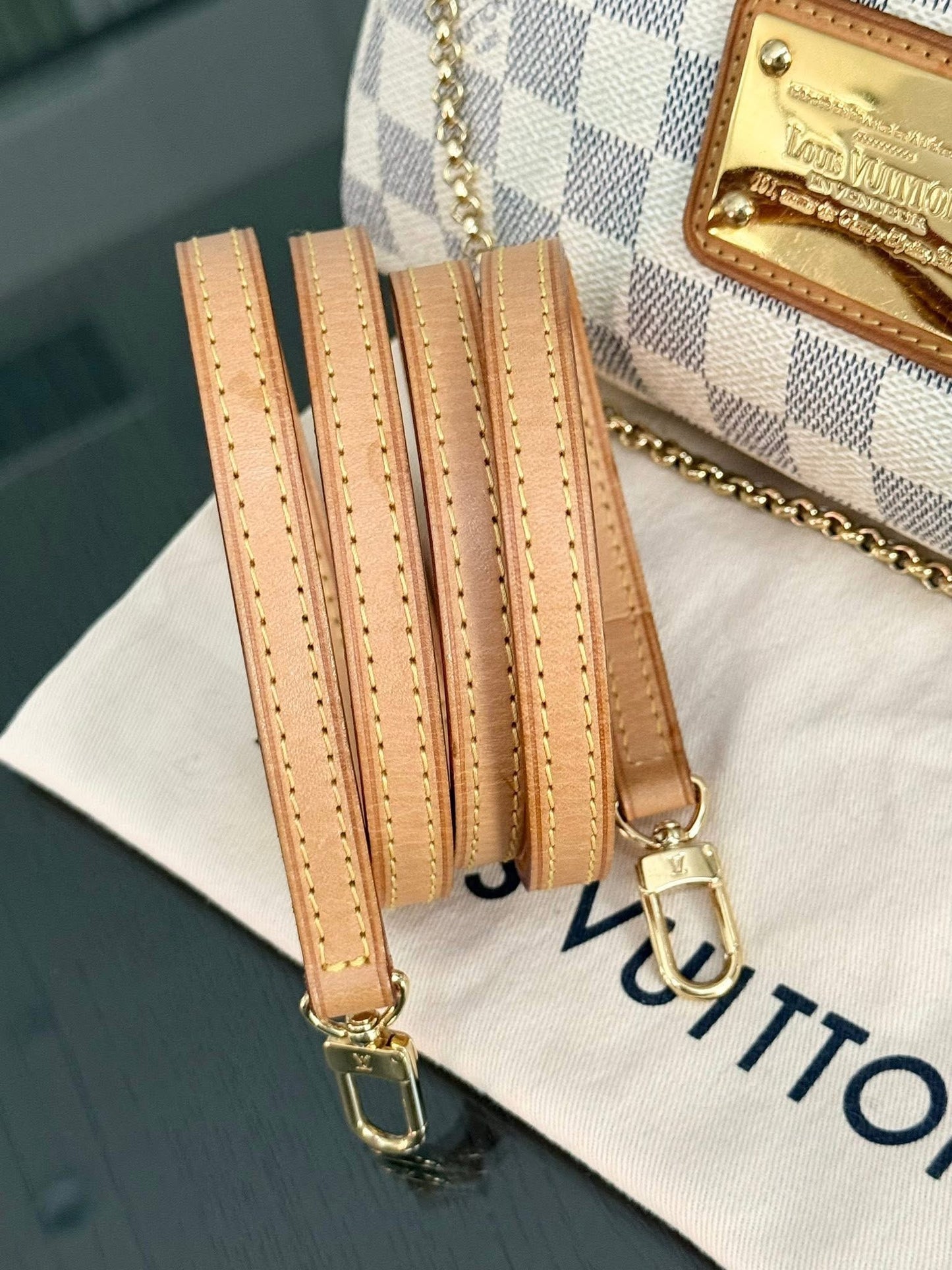 Eva Clutch in DE with Original Strap, Dustbag, Box and Paper bag 🗓️ Year: 2011