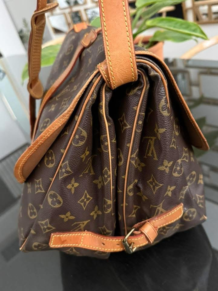 Saumur 35 Crossbody -🗓️ Year: 1989