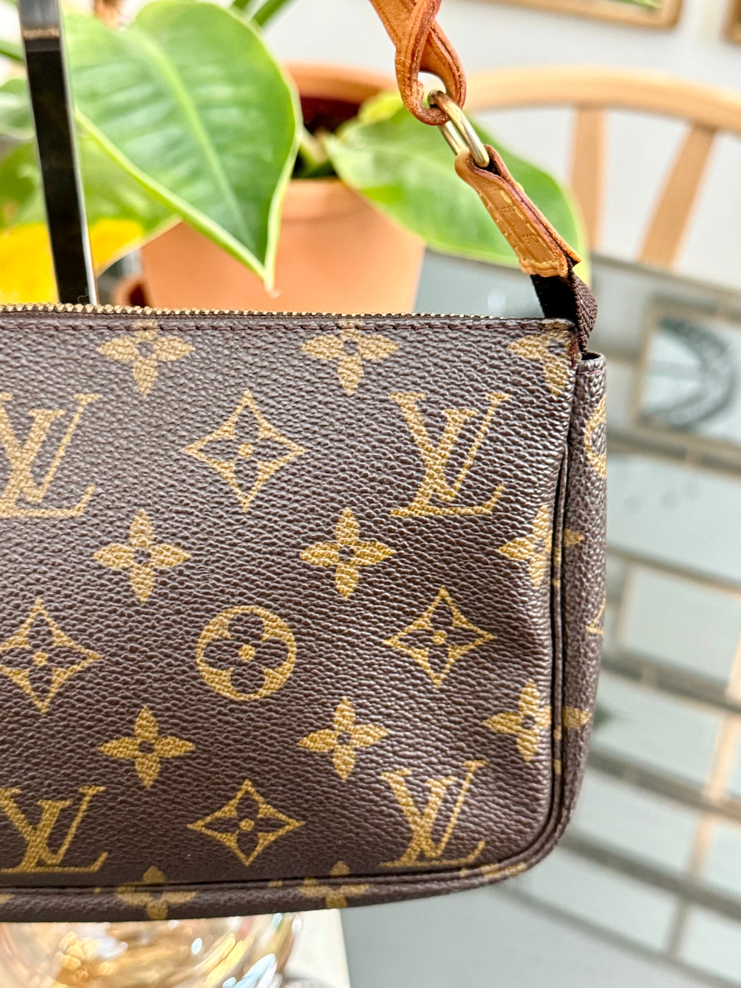 Monogram Pochette Accessories with Dustbag 📅 Year: 2000