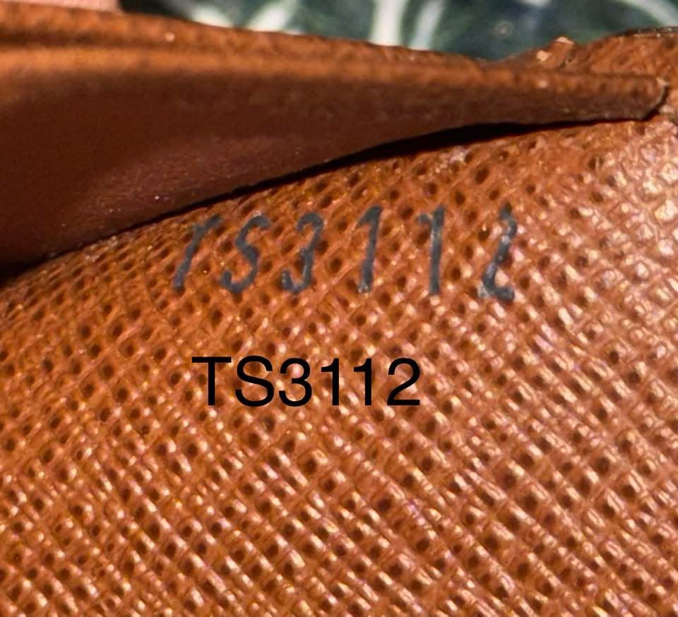 Monogram Brazza Wallet 🗓️ Year: 2012
