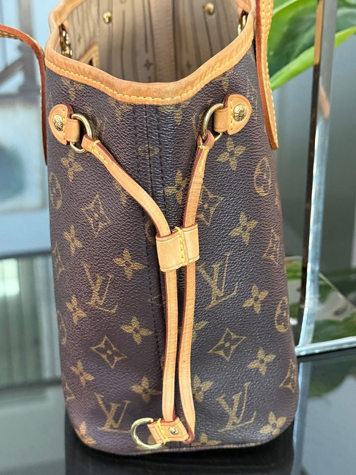 Neverfull PM in Monogram with Dustbag and Insert Organizer 🗓️ Year: 2007