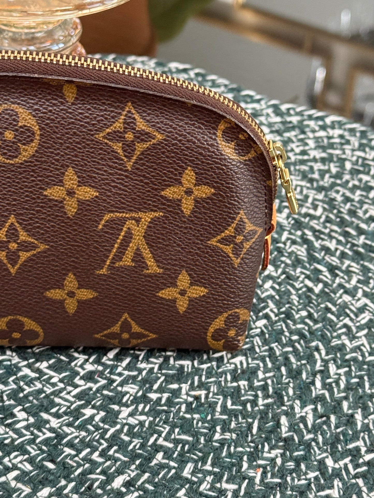 Cosmetic Pouch PM 🗓️ Year: 2003