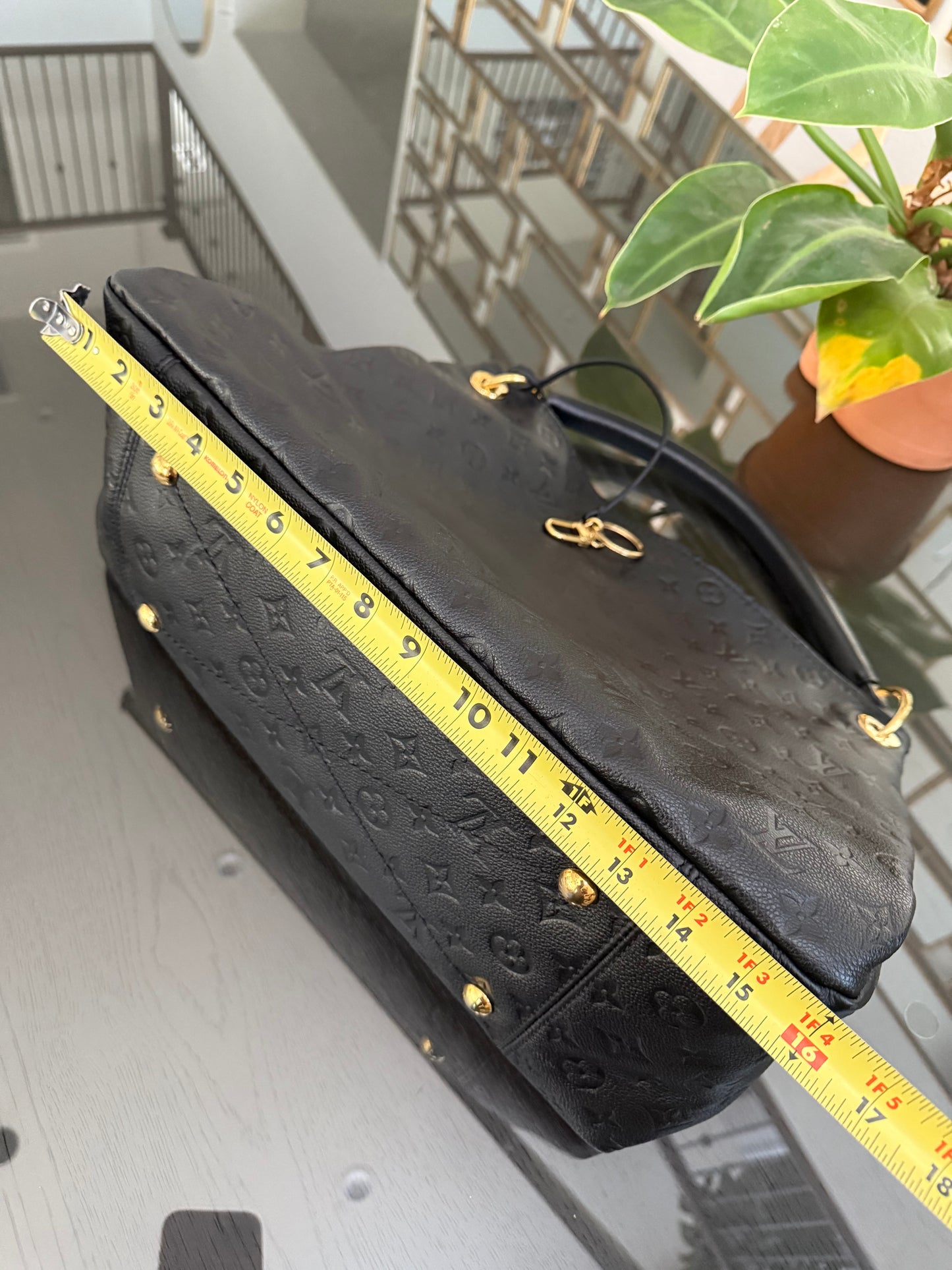 Artsy MM Empriente Black with Dustbag - 📅 Microchip and Authenticated