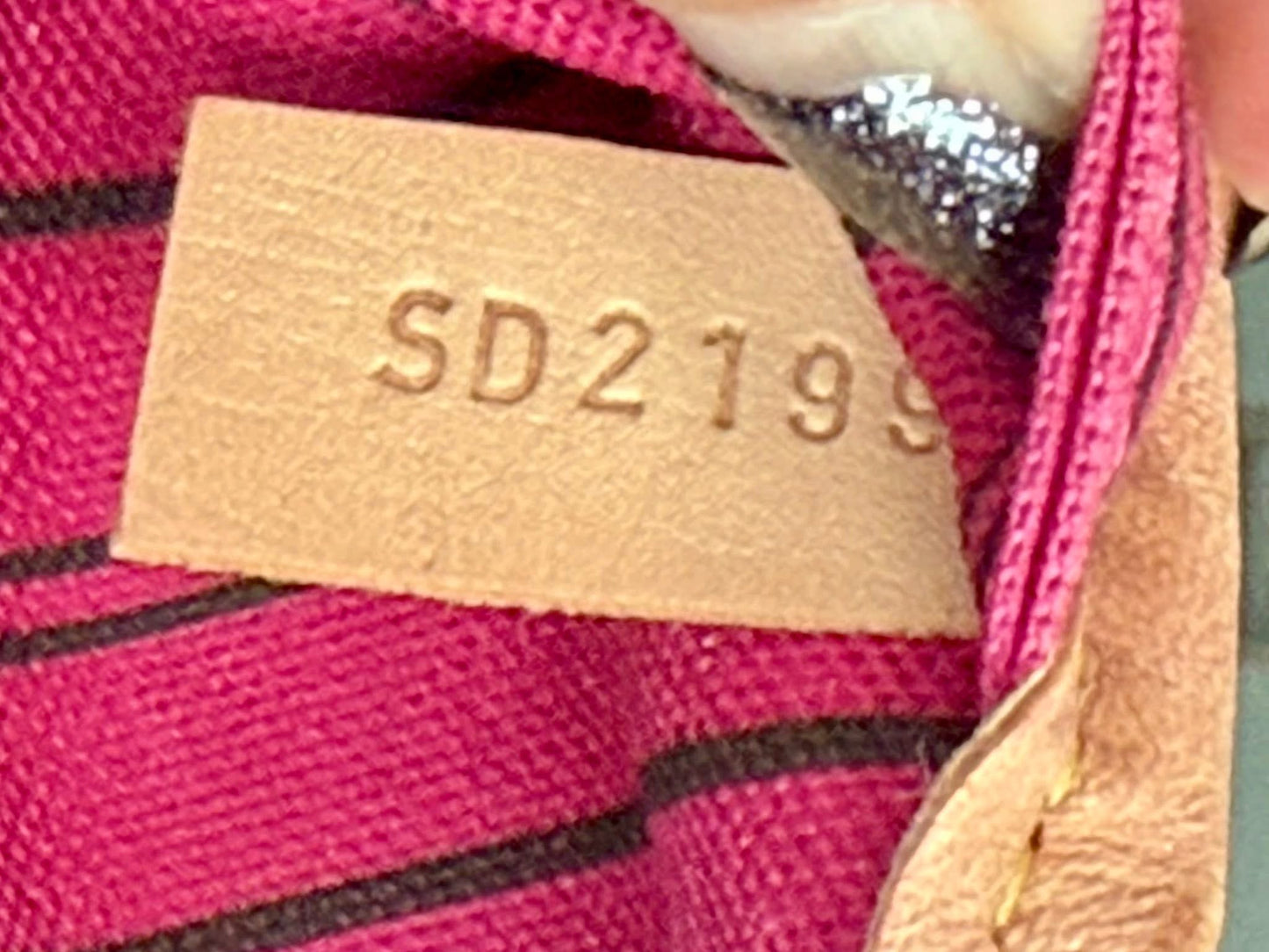 Neverfull GM Monogram in Pivione with Dustbag -🗓️ Year: 2019
