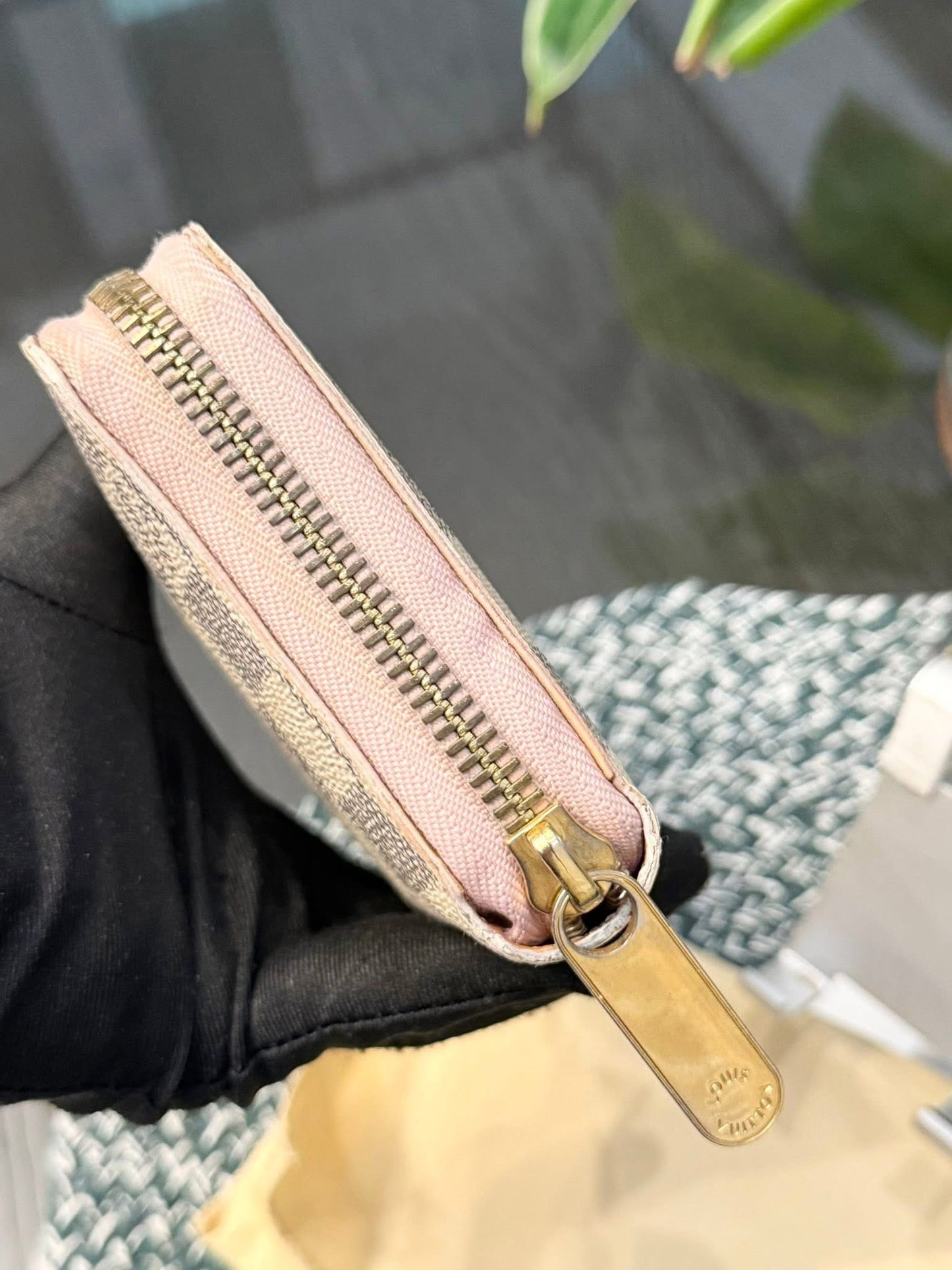 Zippy Wallet Azur in Rose Ballerine with Dustbag 🗓️ Year: 2019