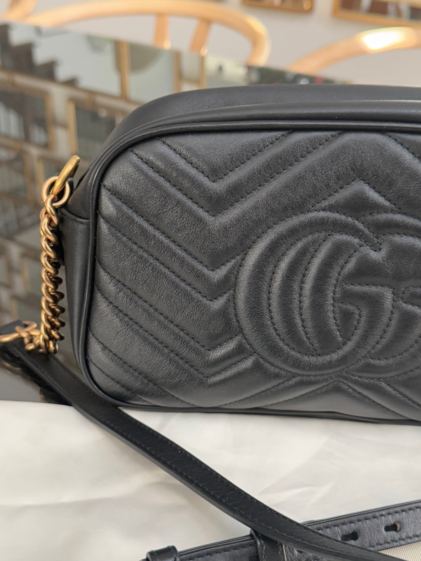 GUCCI Marmont Chain Small Shoulder/ Crossbody Bag