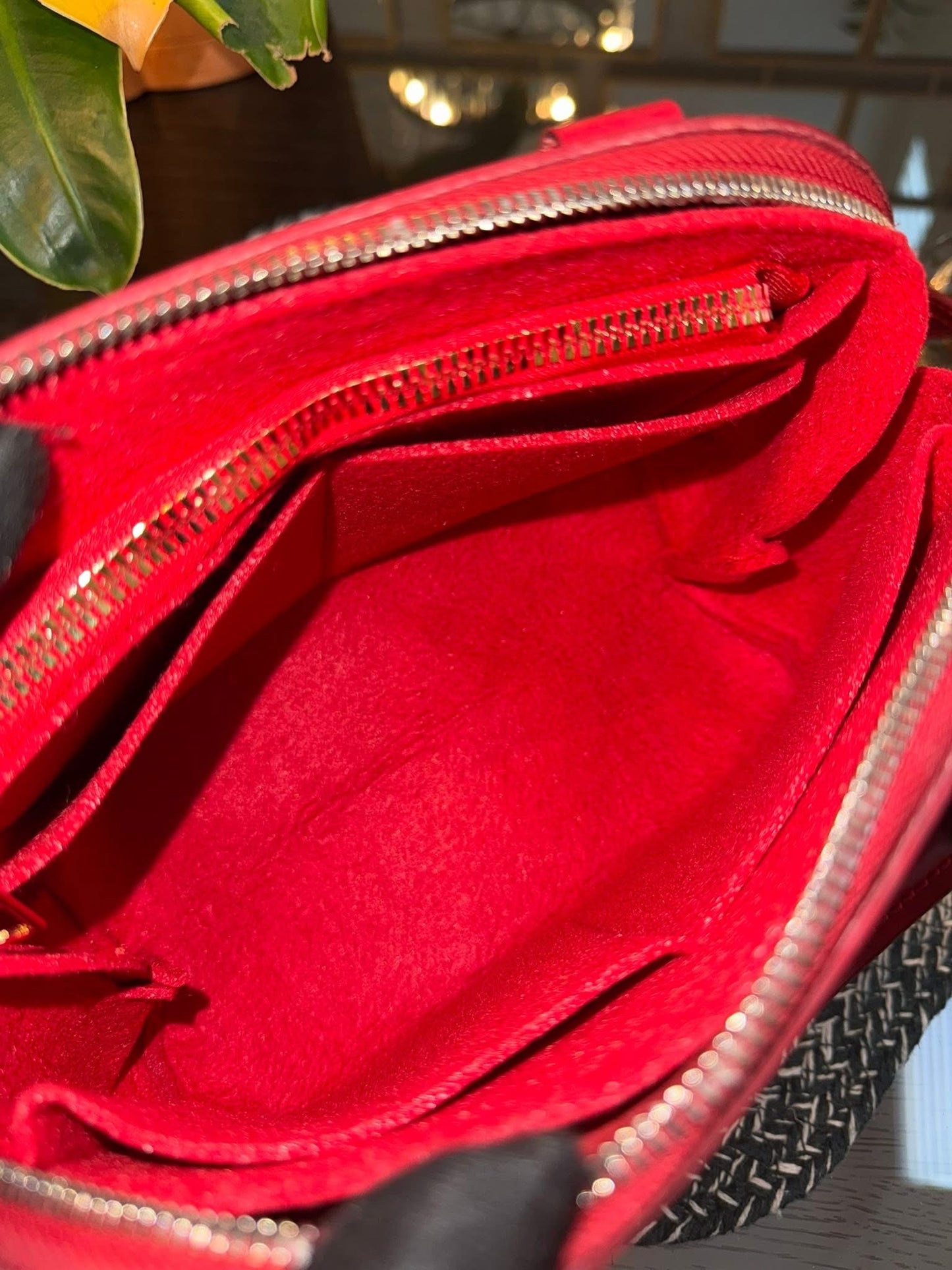 Alma BB in Epi Red with Clochette, Lock 🔐 keys, Original Strap, Dustbag and Insert Organizer 🗓️ Year: 2012