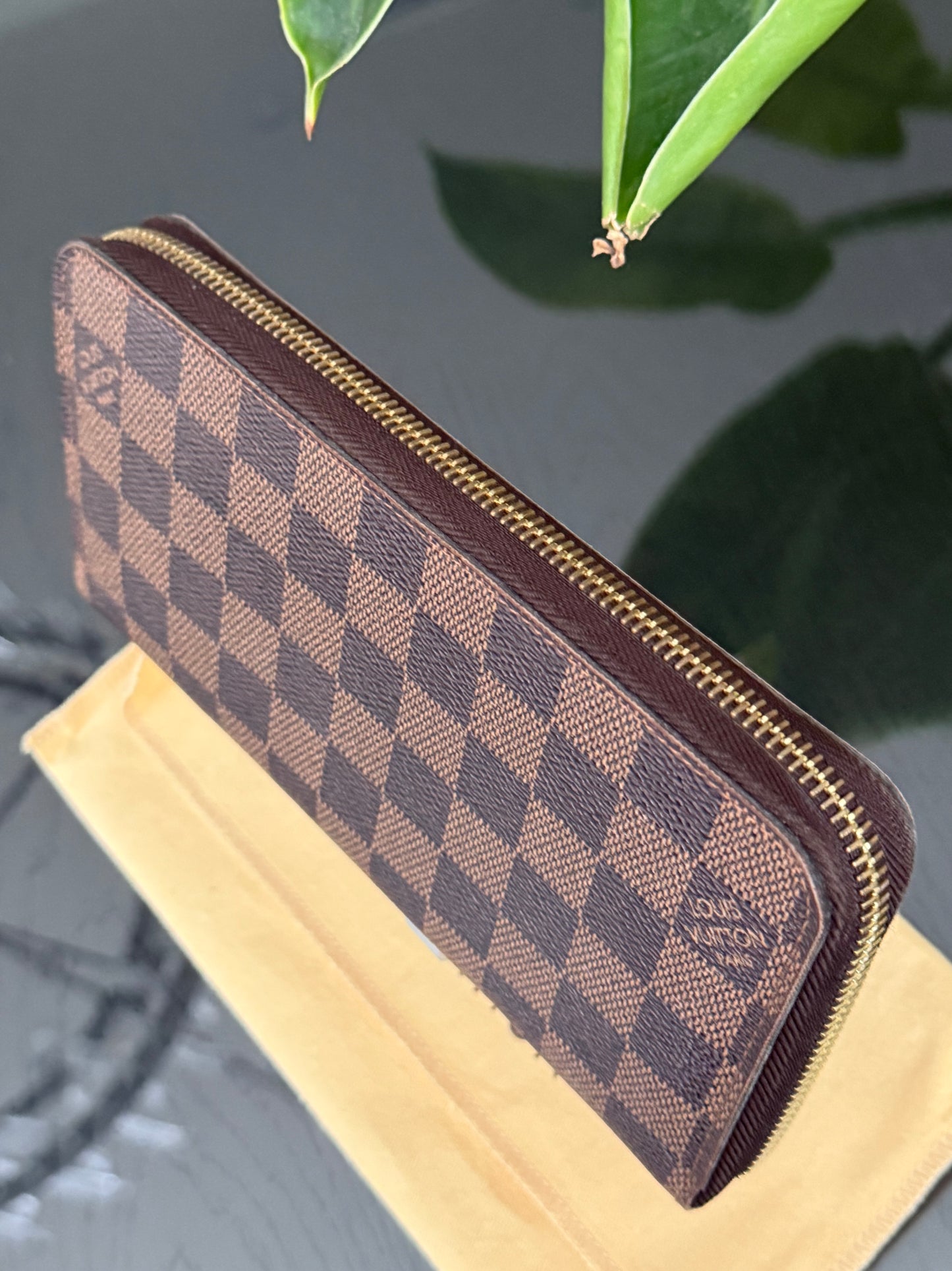 Zippy Long Wallet in DE with Dustbag and box 🗓️ Year: 2013