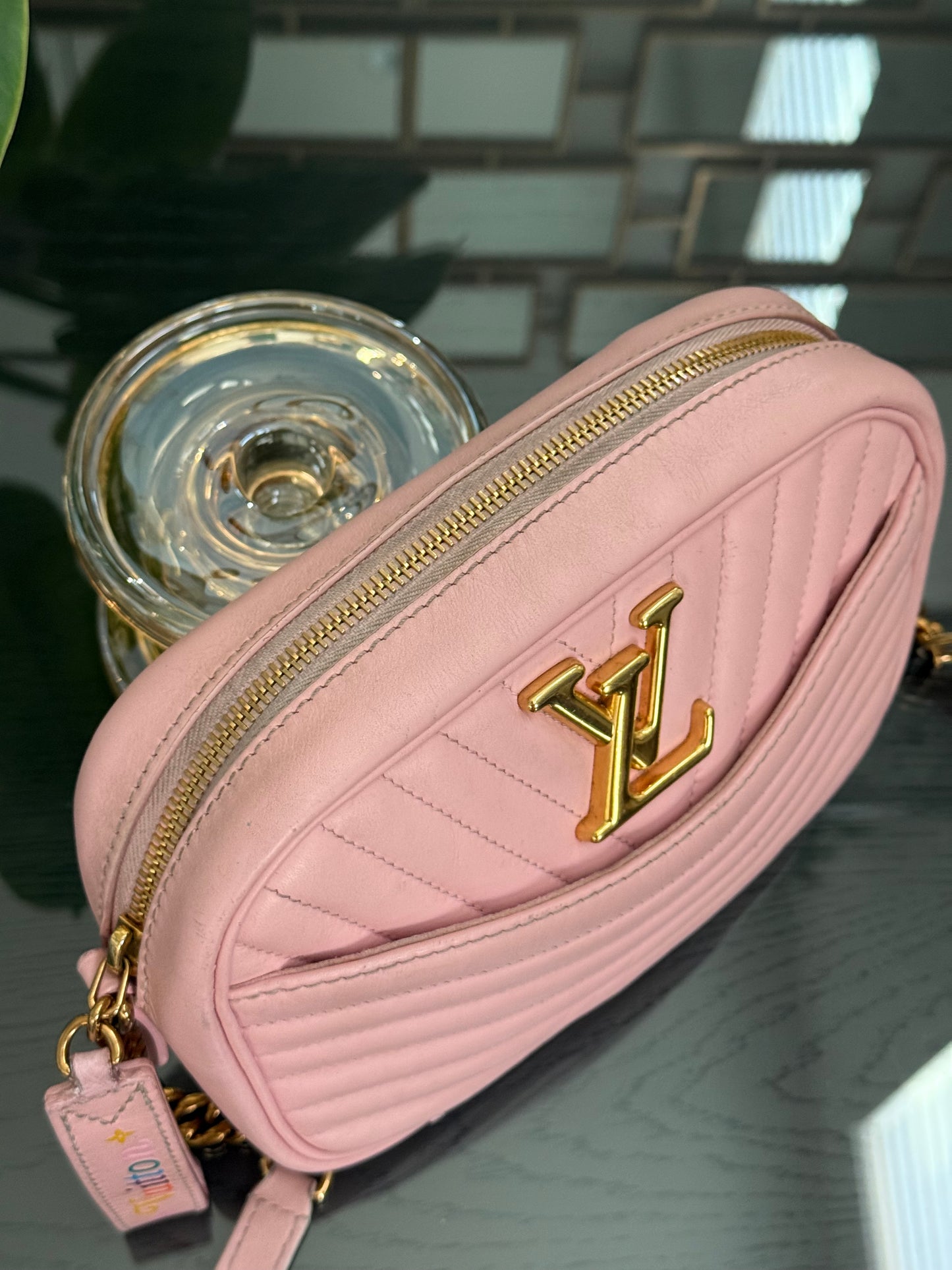 New Wave Camera Bag -🗓️ Year: 2019