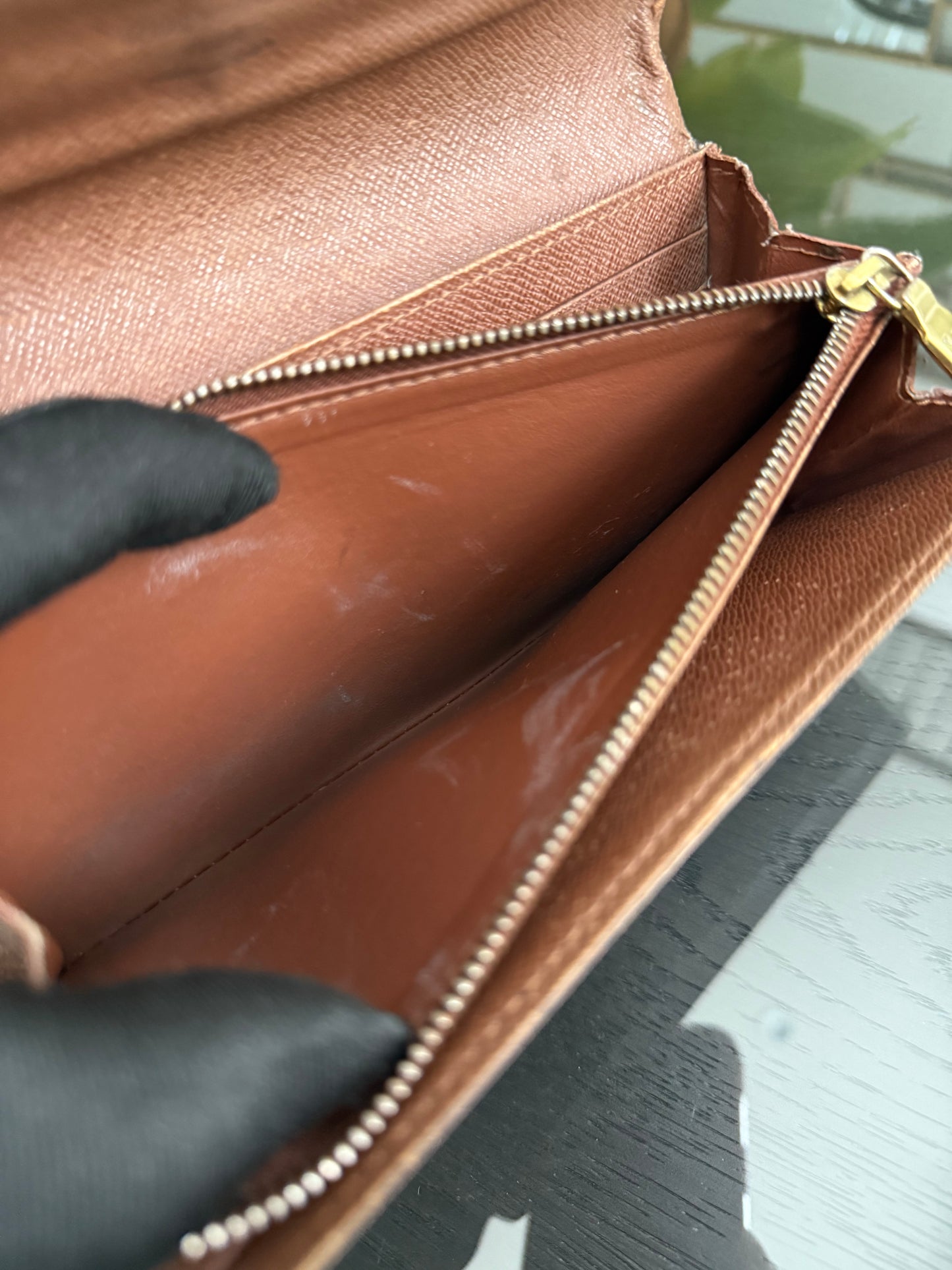 Sarah Wallet with 10 Cardholders 🗓️ Year: 2008