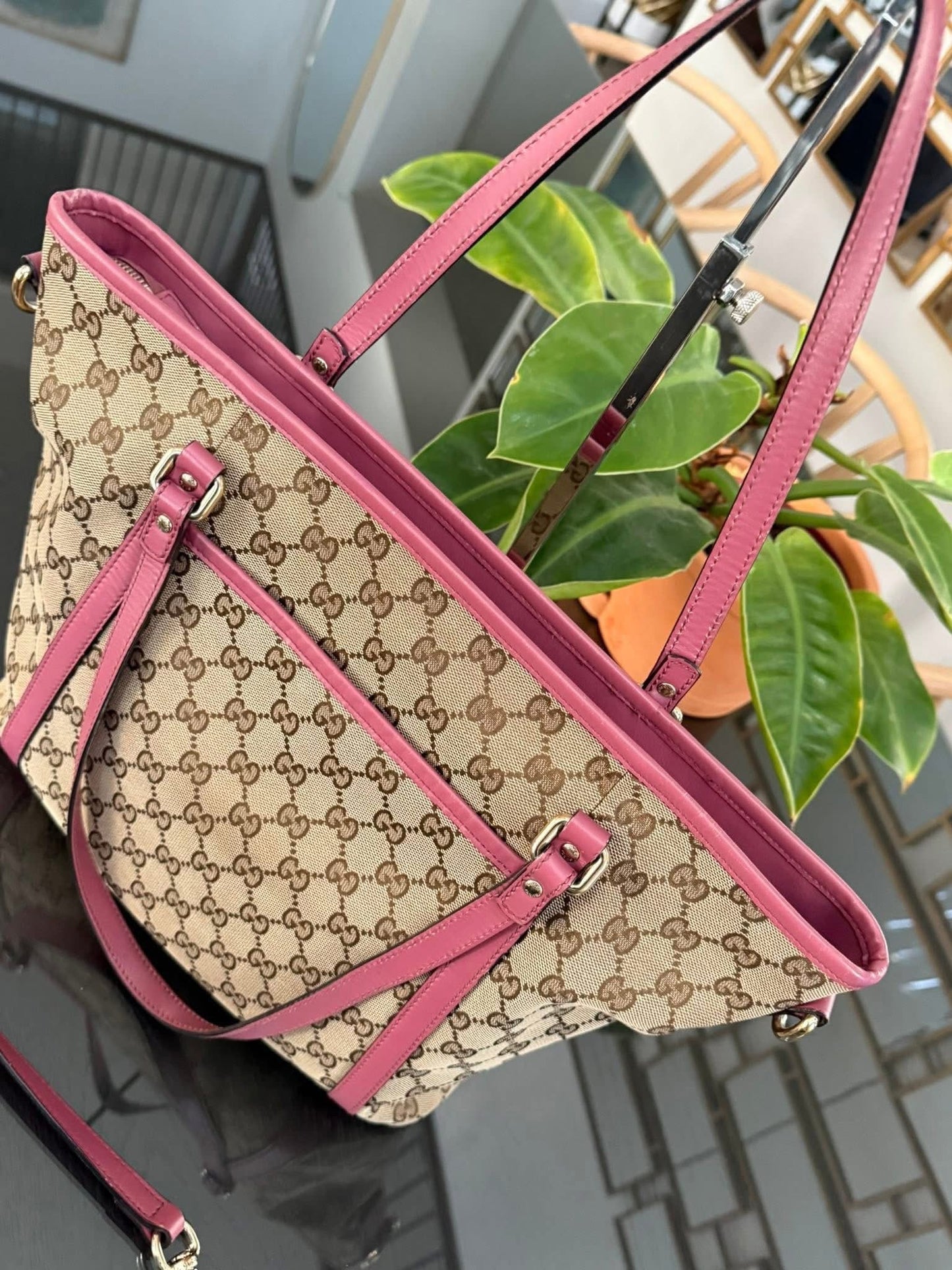 GG Pink Canvas Tote 2 Way Bag with Crossbody Strap 🗓️