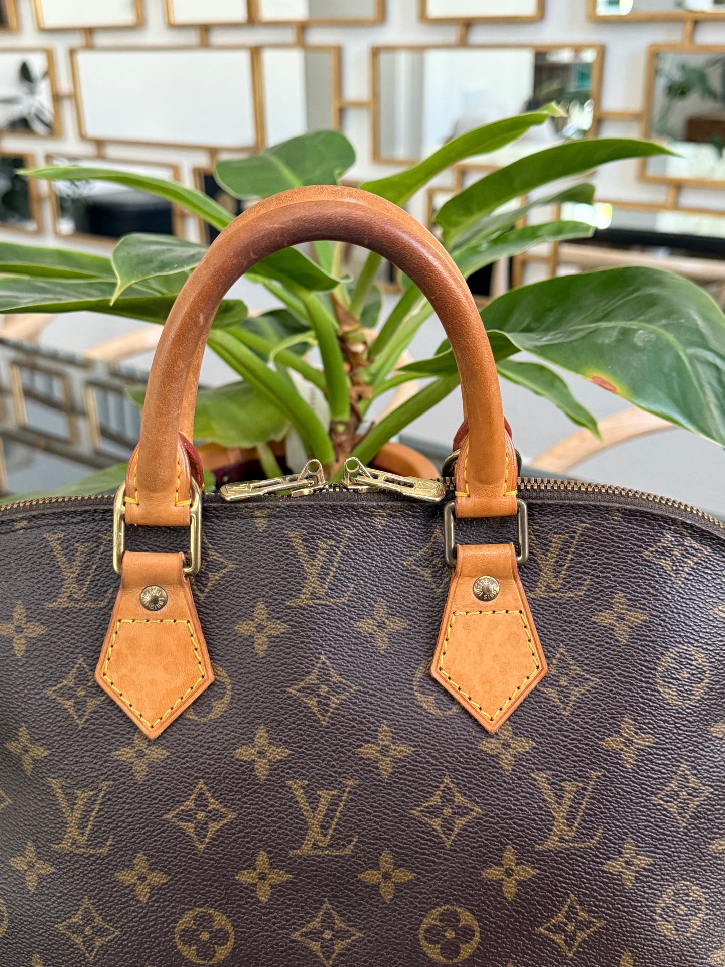 Alma PM in Monogram- 🗓️ Year: 1995