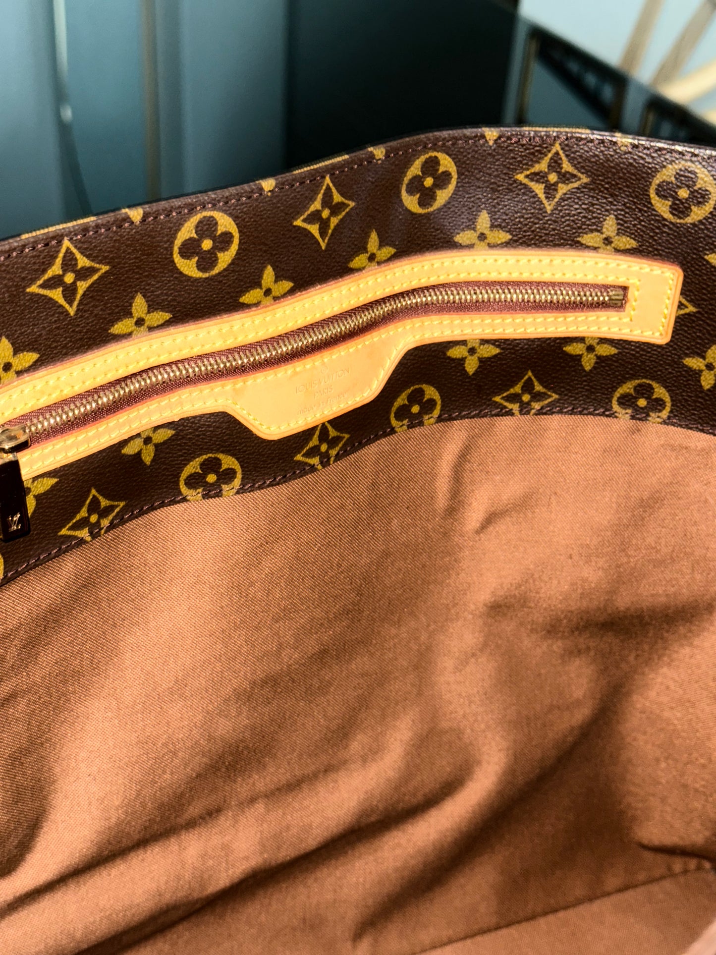 Cabas Alto in Monogram 🗓️ Year: 2002