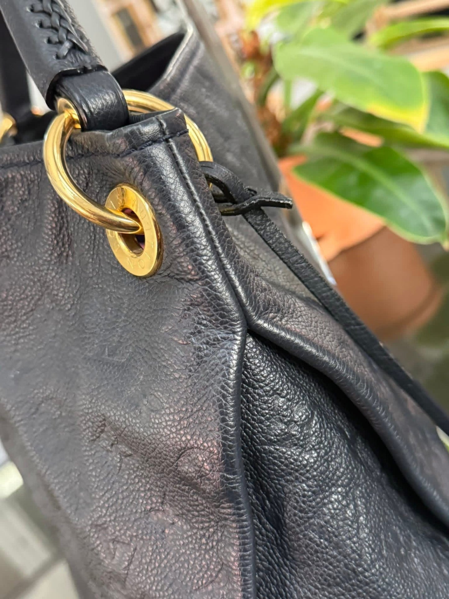 Artsy MM Empriente in Black/ Navy Blue with Dustbag and Insert Organizer 📅 Year: 2010