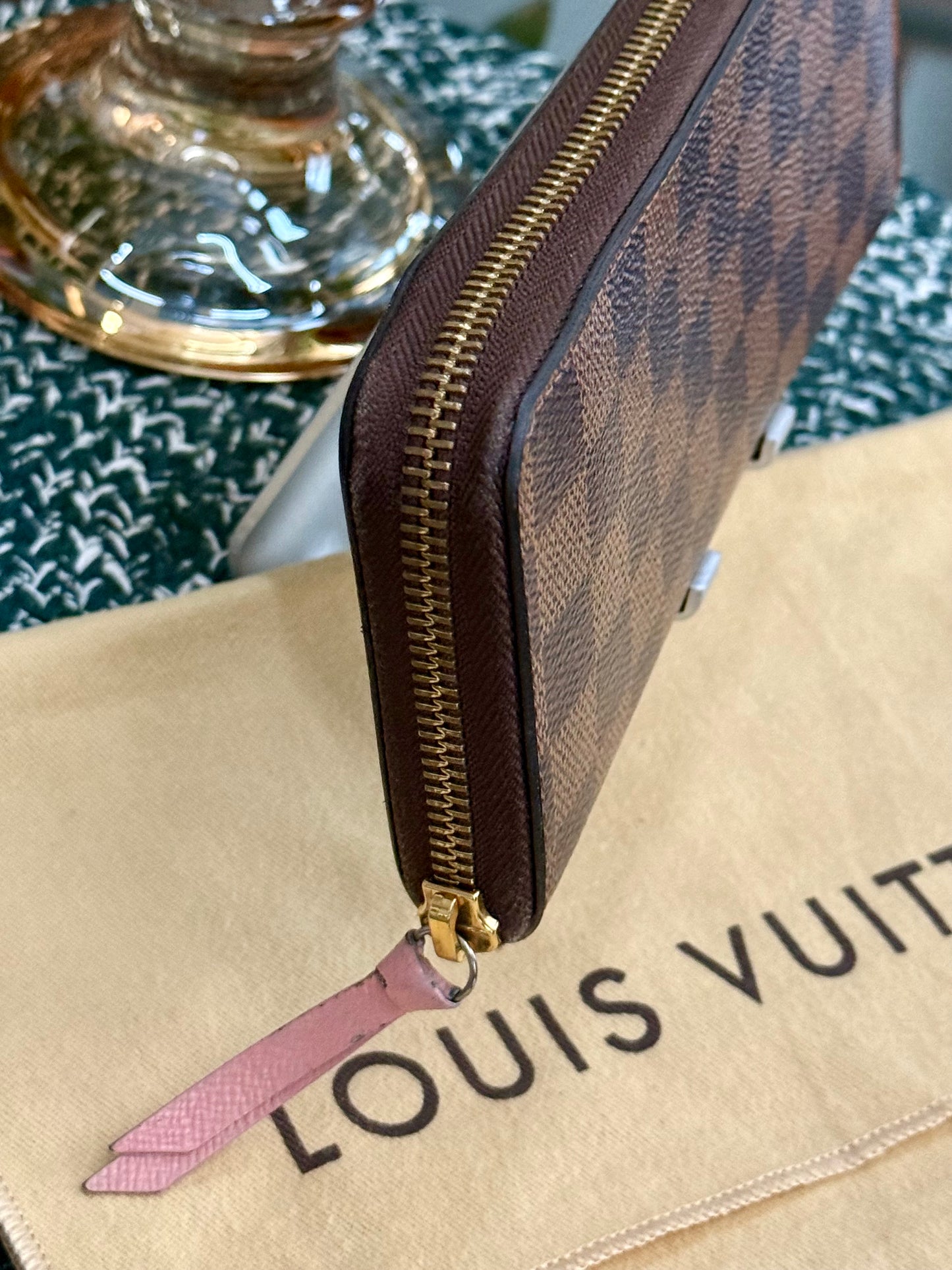 Clemence Wallet DE in Rose Ballerine with Dustbag 🗓️ Year 2018