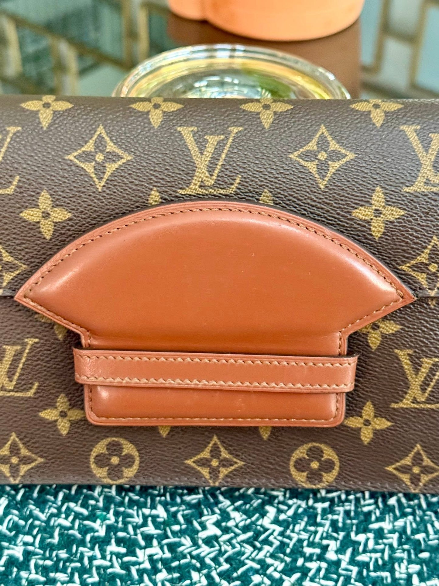 Chaillot Clutch w/ Dustbag 🗓️ Year: 1987