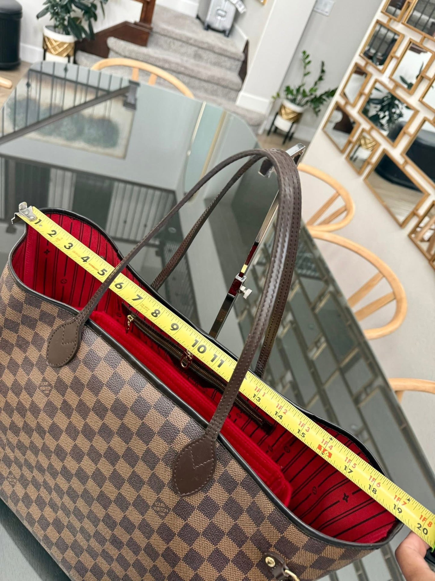 Neverfull GM in DE with Insert Organizer and Dustbag 🌺 📅 Year: 2009
